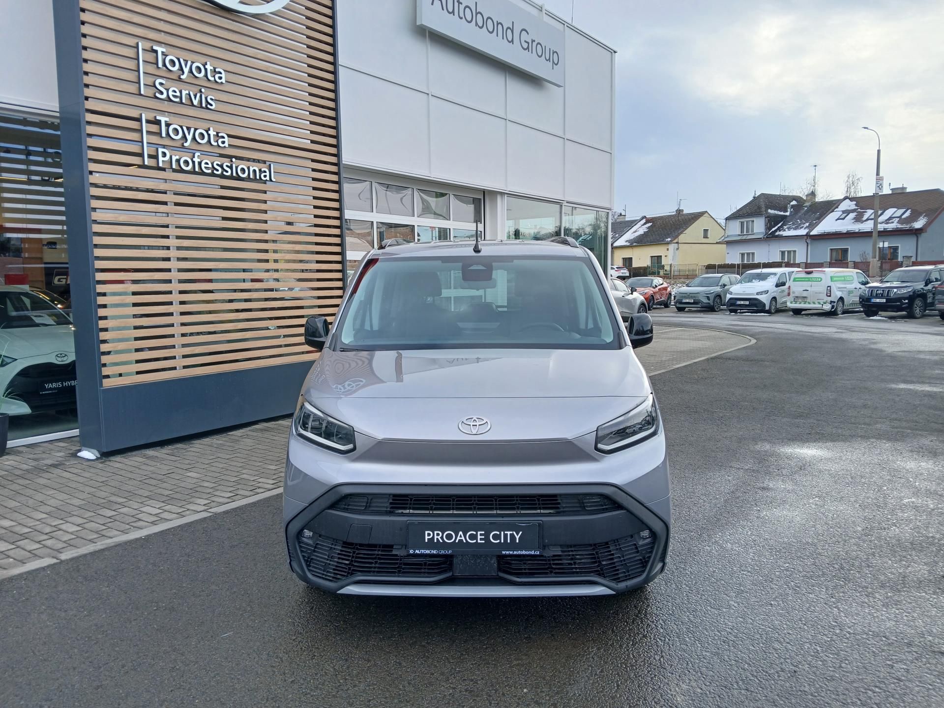 Toyota Proace City Verso, 1.5D 6MT Long Family 7 míst - fotka 2
