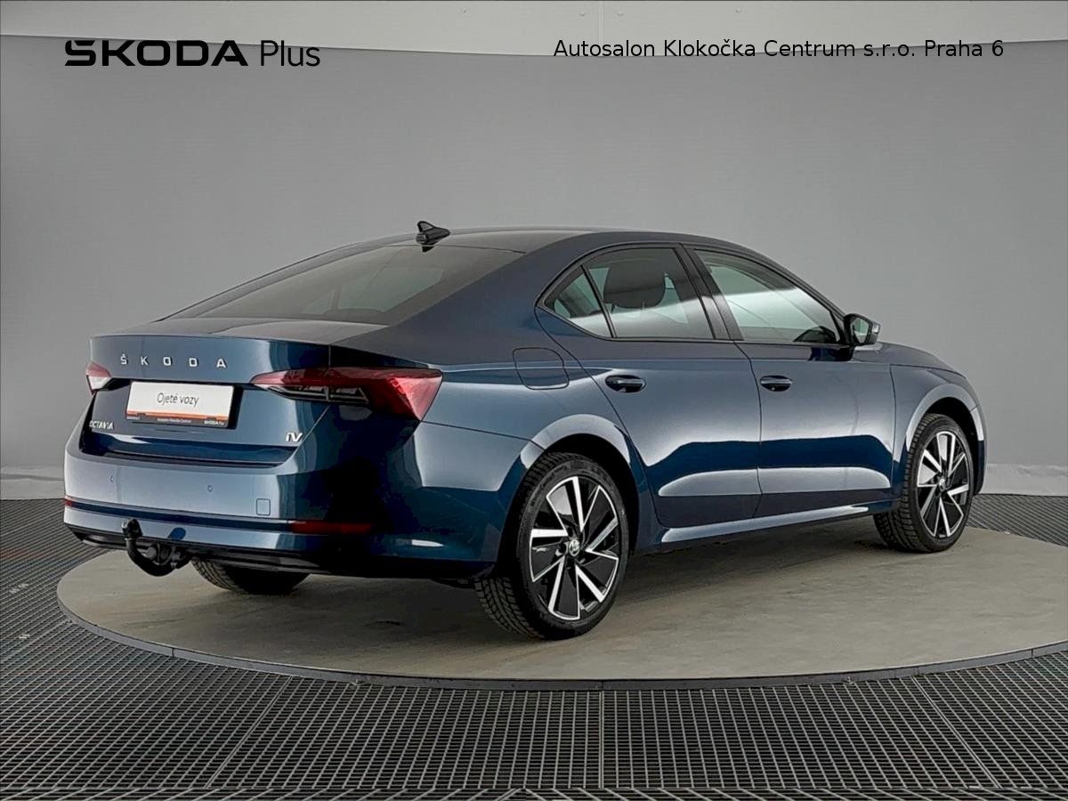 Škoda Octavia, TSI PHEV150 kW Business Editi - fotka 2