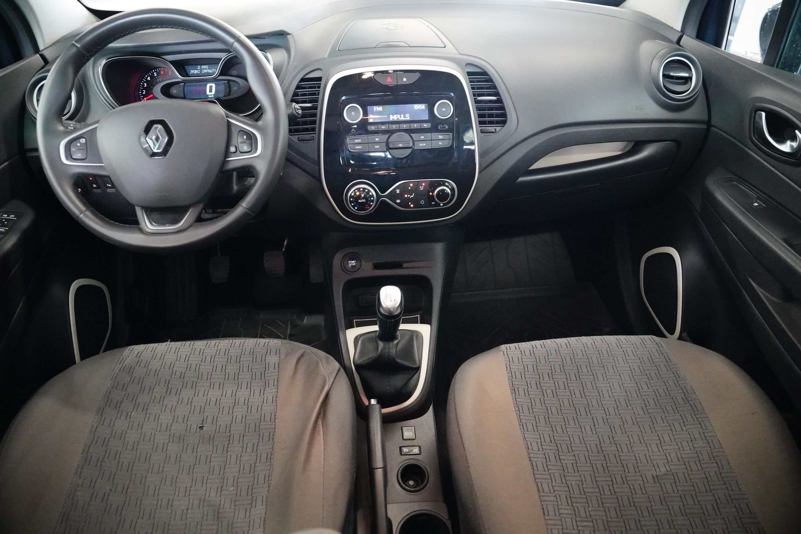 Renault Captur, 0.9 Tce 66 kW Limited - fotka 5