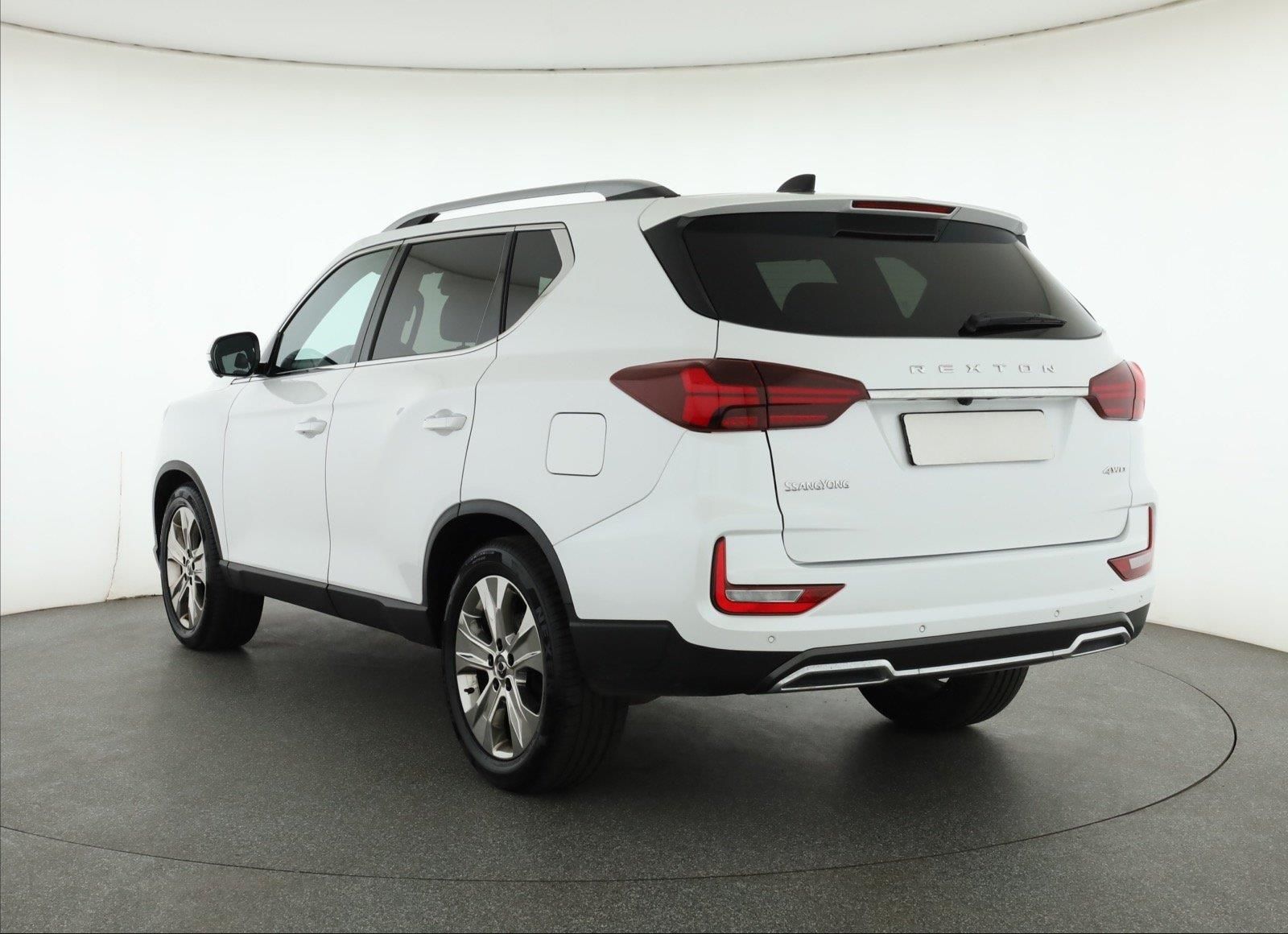 SsangYong Rexton, 2.2 Diesel, Záruka, 4X4 - fotka 4