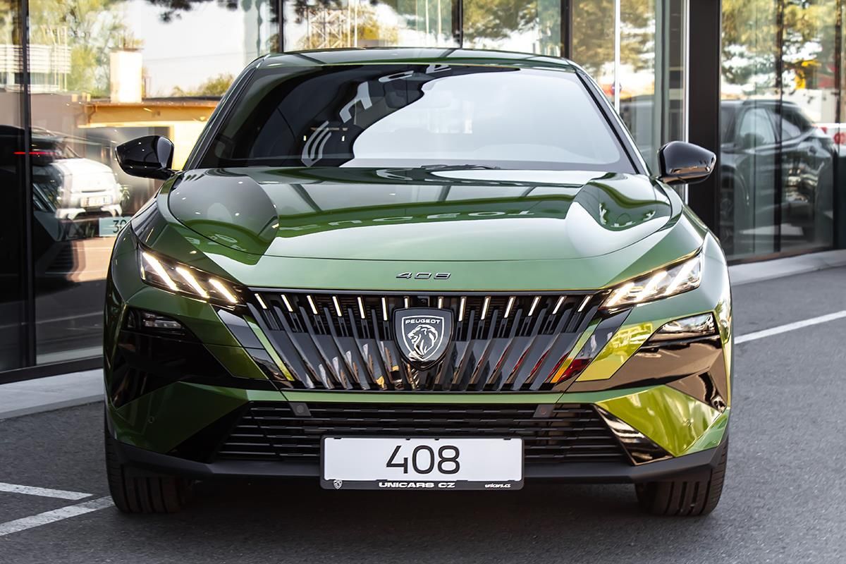 Peugeot 408, 1,2 ALLURE Hybrid 145 e-DCS6 - fotka 2