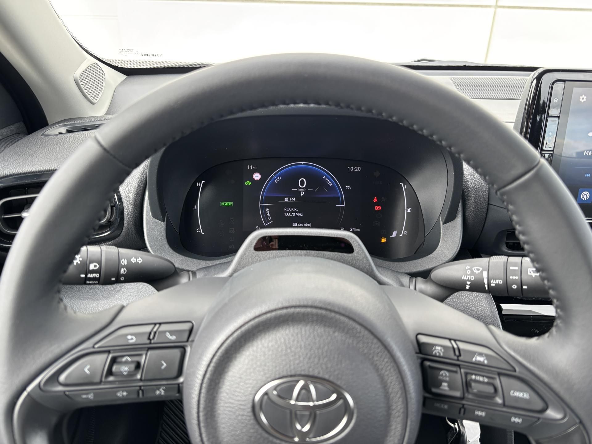 Toyota Yaris Cross, LIMITED EDITION 1,5 HEV AT - fotka 6