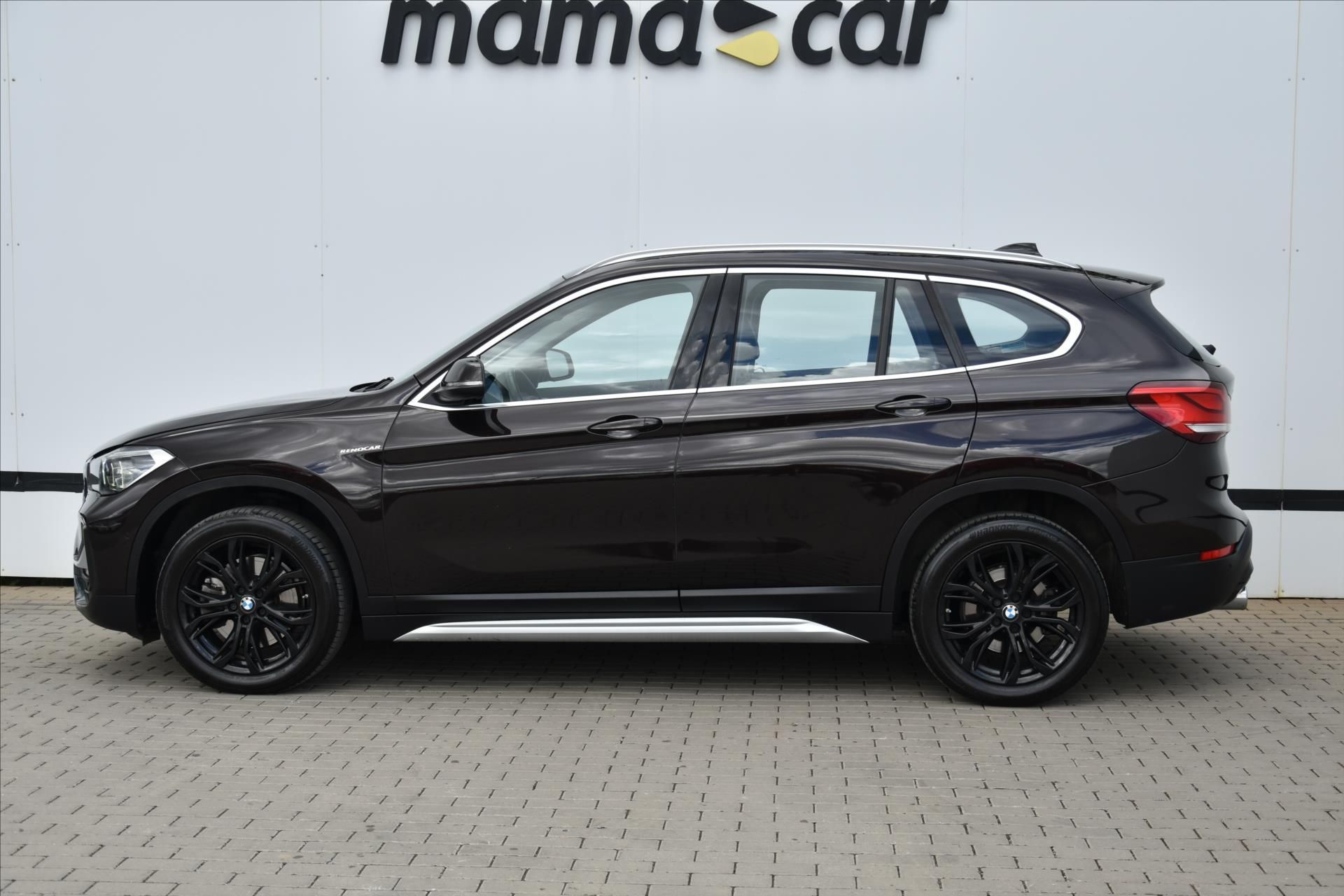 BMW X1, xDrive 20d 140kW xLine 1.MAJ. - fotka 4