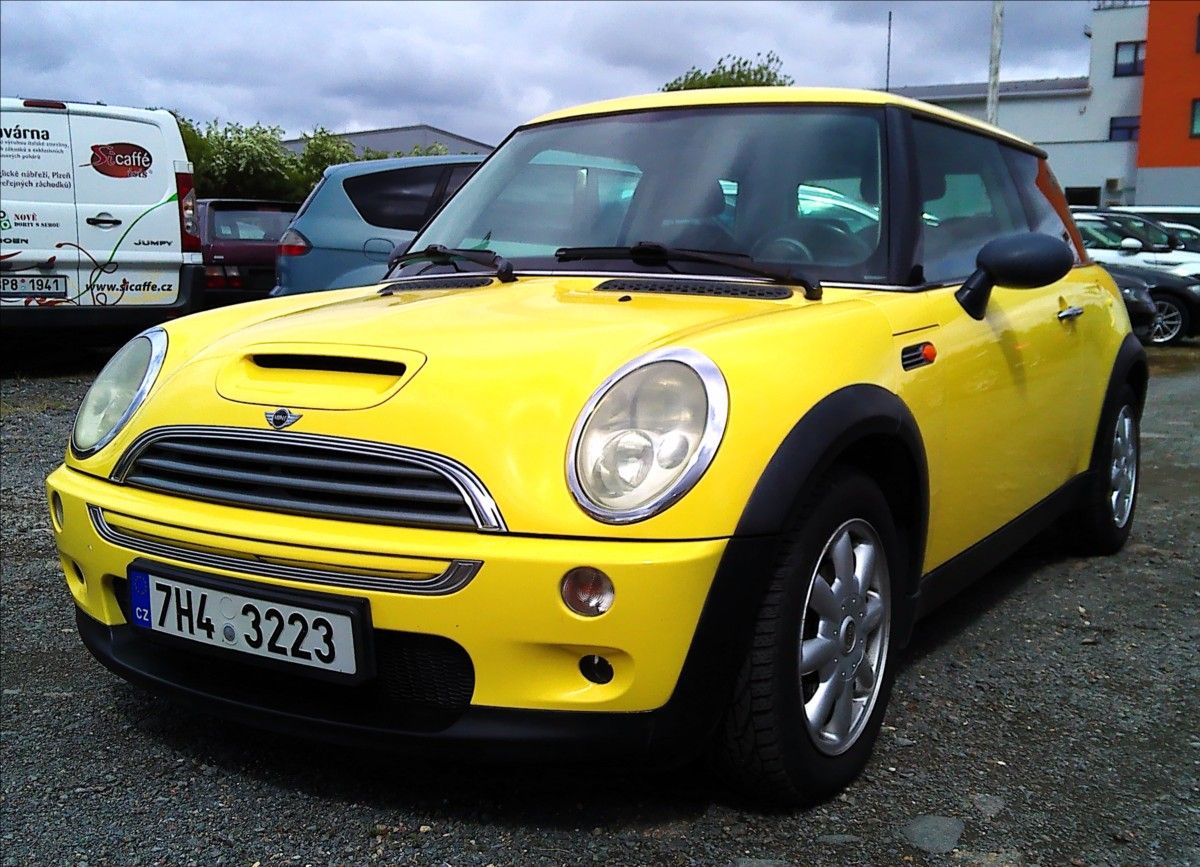 Mini One, 1,6   i 66kW-KLIMATIZACE