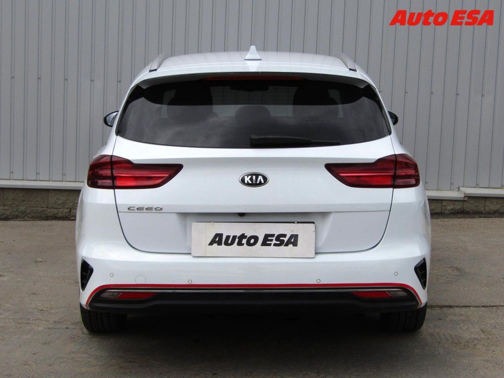 Kia Cee´d, 1.4 T-GDi,2.maj,ČR,AT - fotka 5