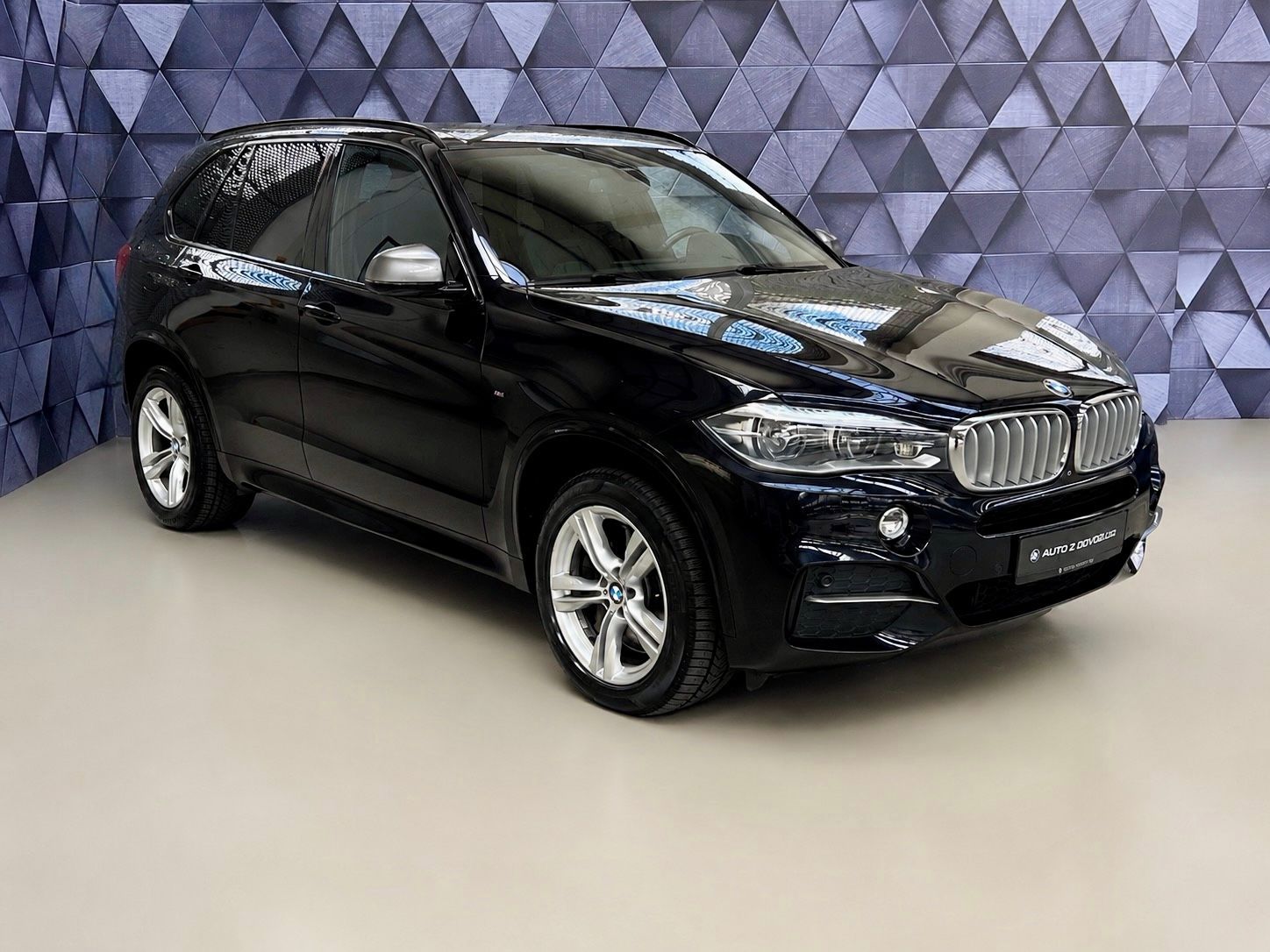 BMW X5, M50d xDrive M-SPORT, EL. TAŽNÉ - fotka 4