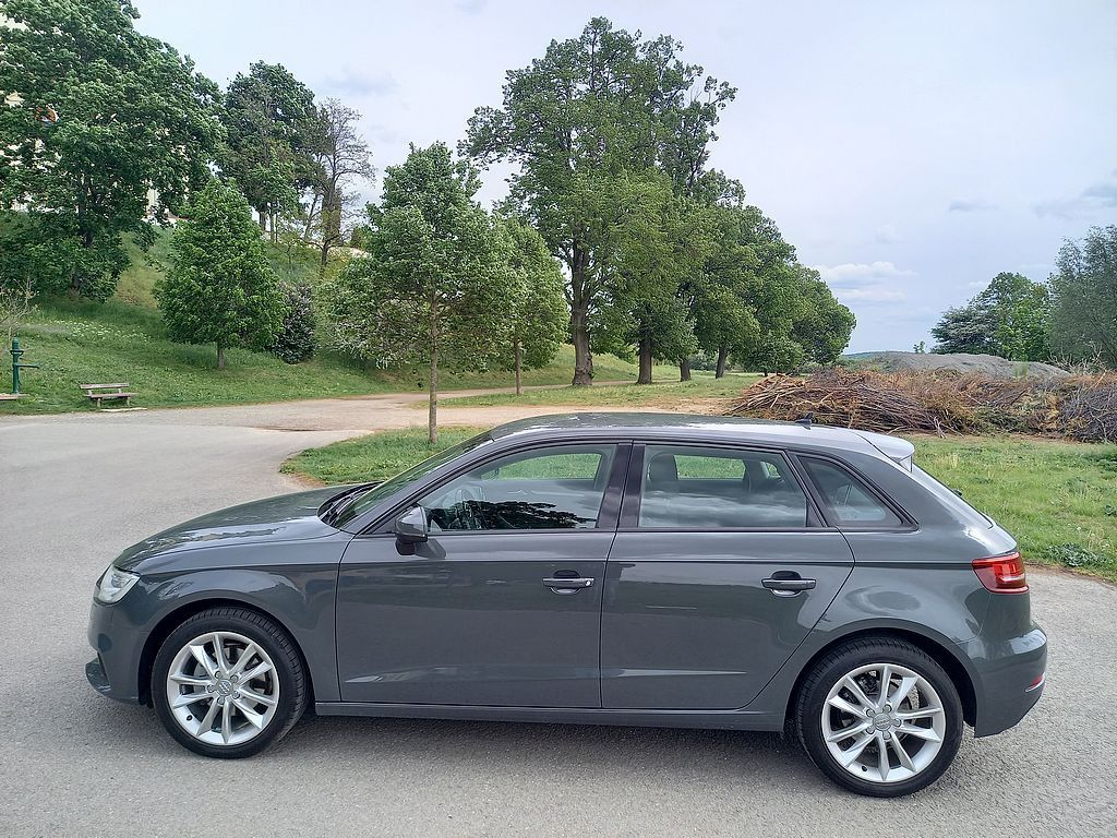 Audi A3, 1.6TDi Sportback 85kW DSG - fotka 5
