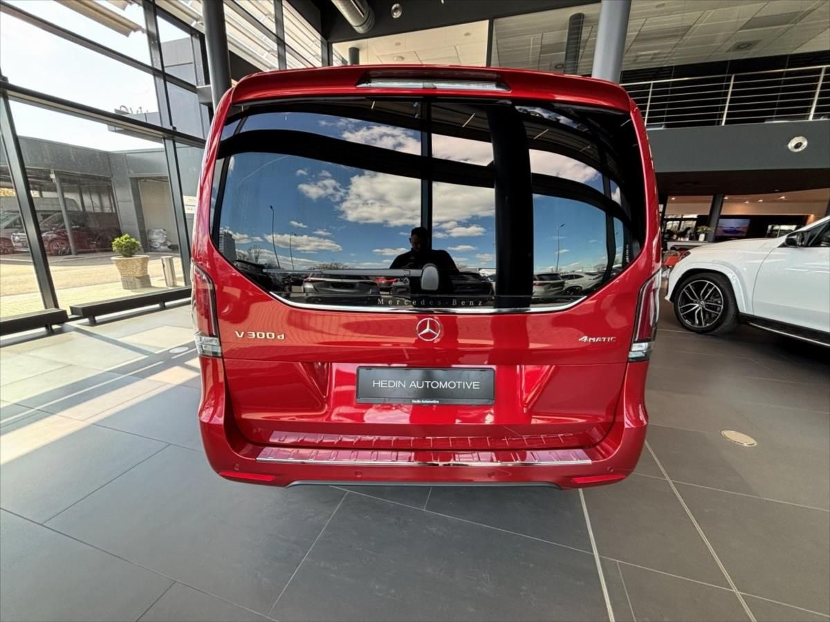 Mercedes-Benz Třídy V, 2,0 300 d / Exclusive / L / 4M - fotka 3