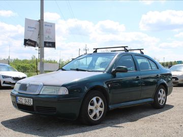 1,6 i  STK 3/2027, TAŽNÉ