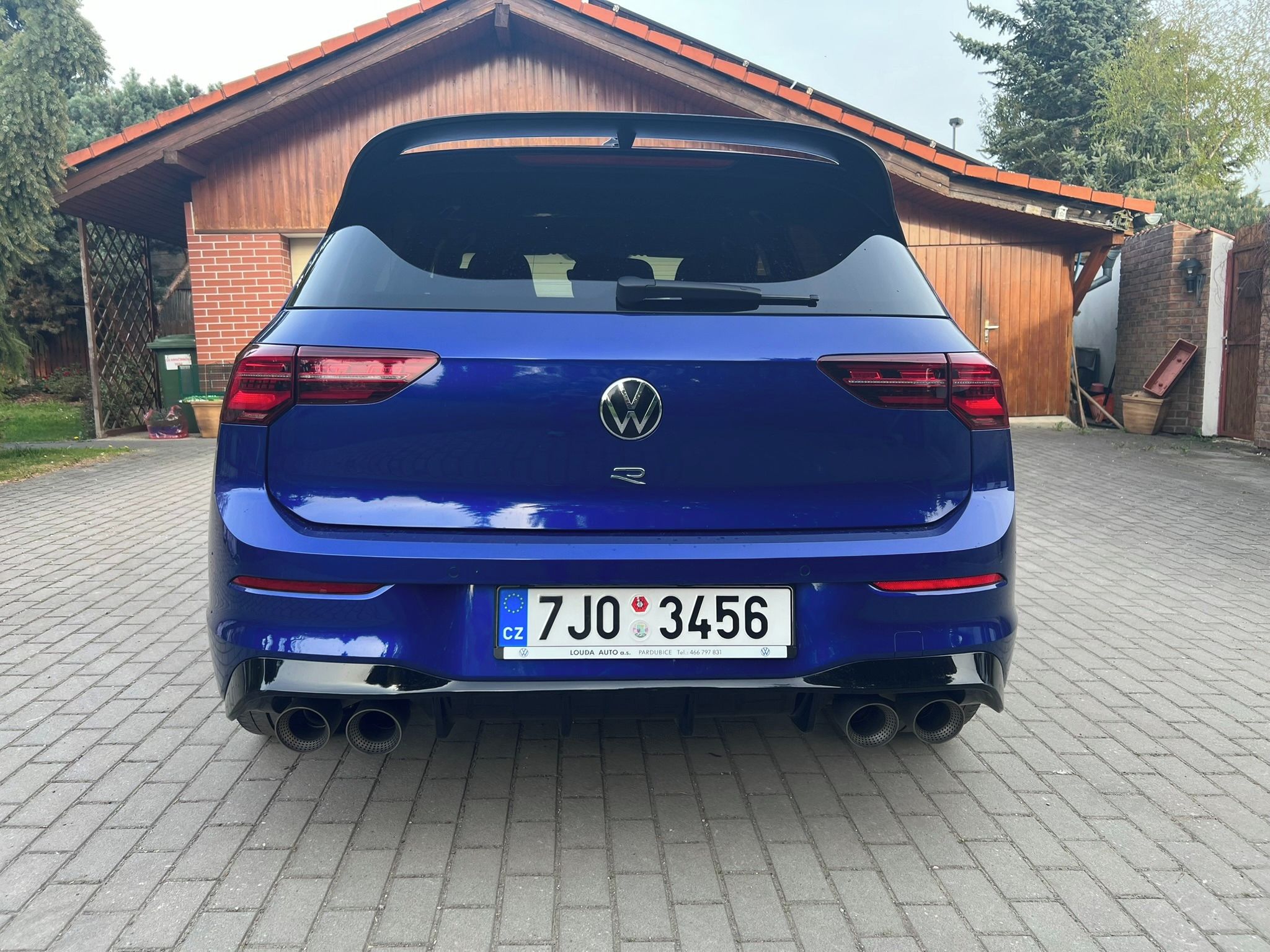 Volkswagen Golf, R 235 kw, R-Performance Akrapy - fotka 5