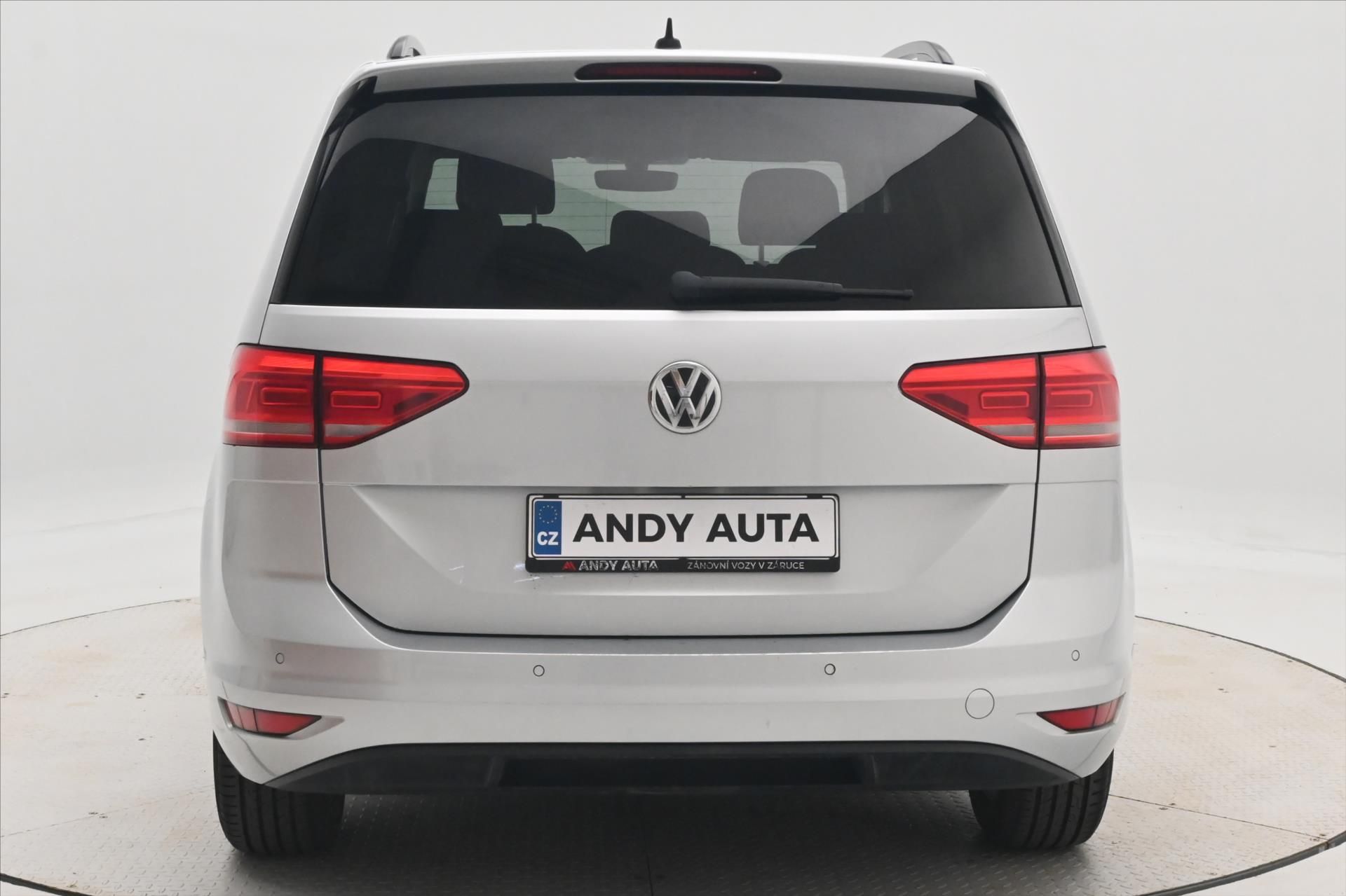 Volkswagen Touran, 1,6 TDI 85kW Navi Senzory - fotka 6