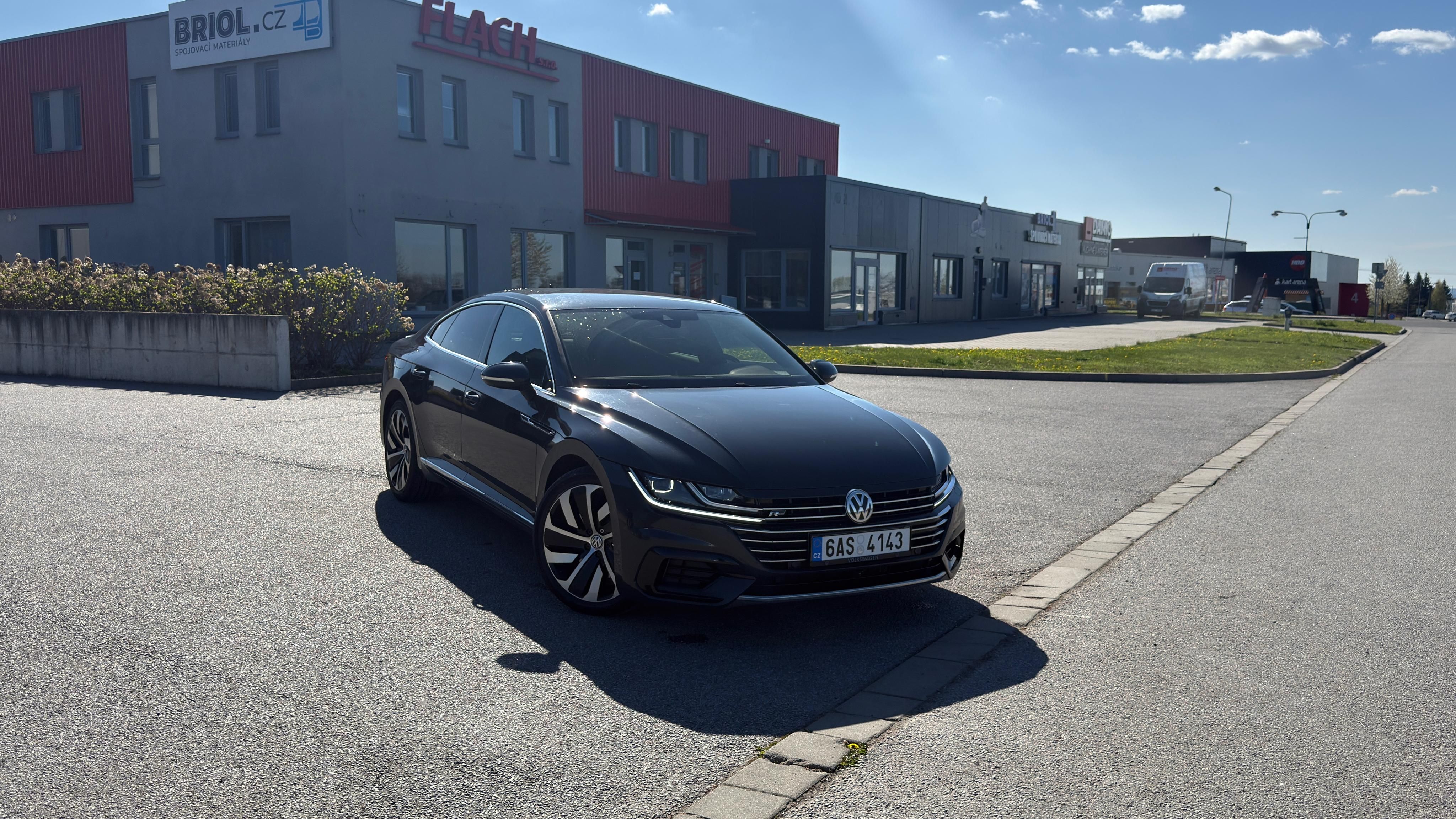 Volkswagen Arteon, Volkswagen Arteon R-Line - fotka 2