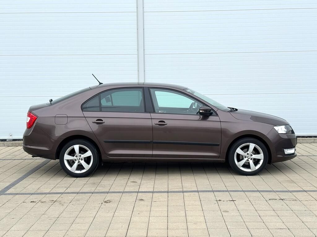 Škoda Rapid, Ambiente 1.2 TSI 66 kW - fotka 4