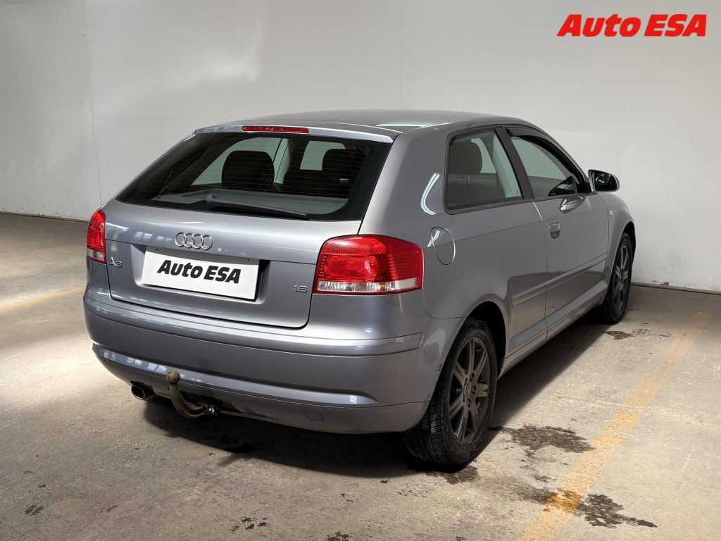 Audi A3, 1.6i - fotka 4