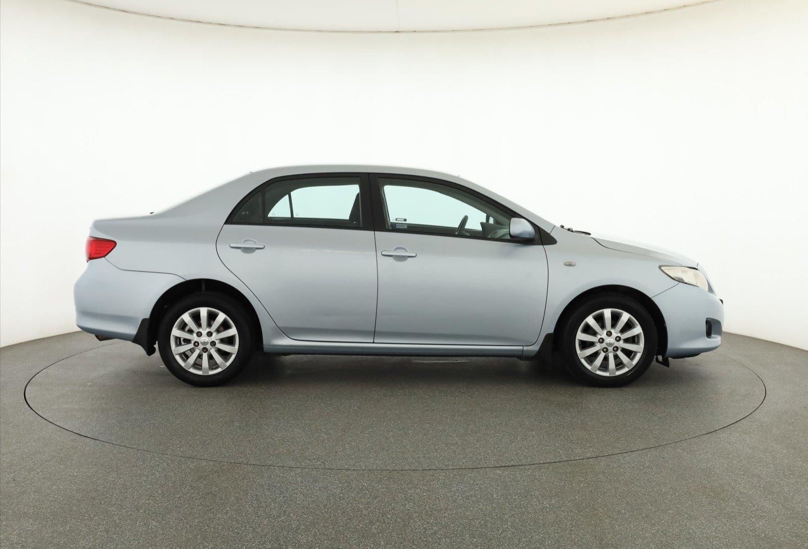 Toyota Corolla, 1.6 Valvematic, Klima - fotka 6