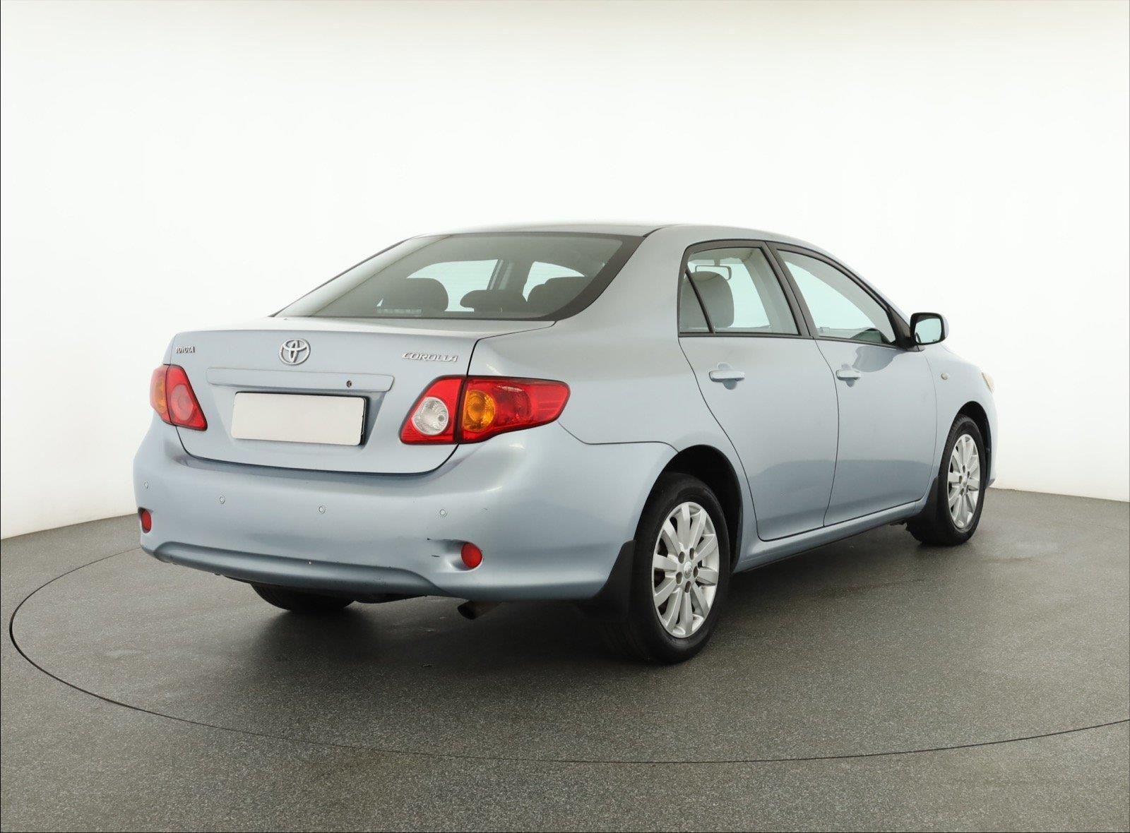 Toyota Corolla, 1.6 Valvematic, Klima - fotka 5