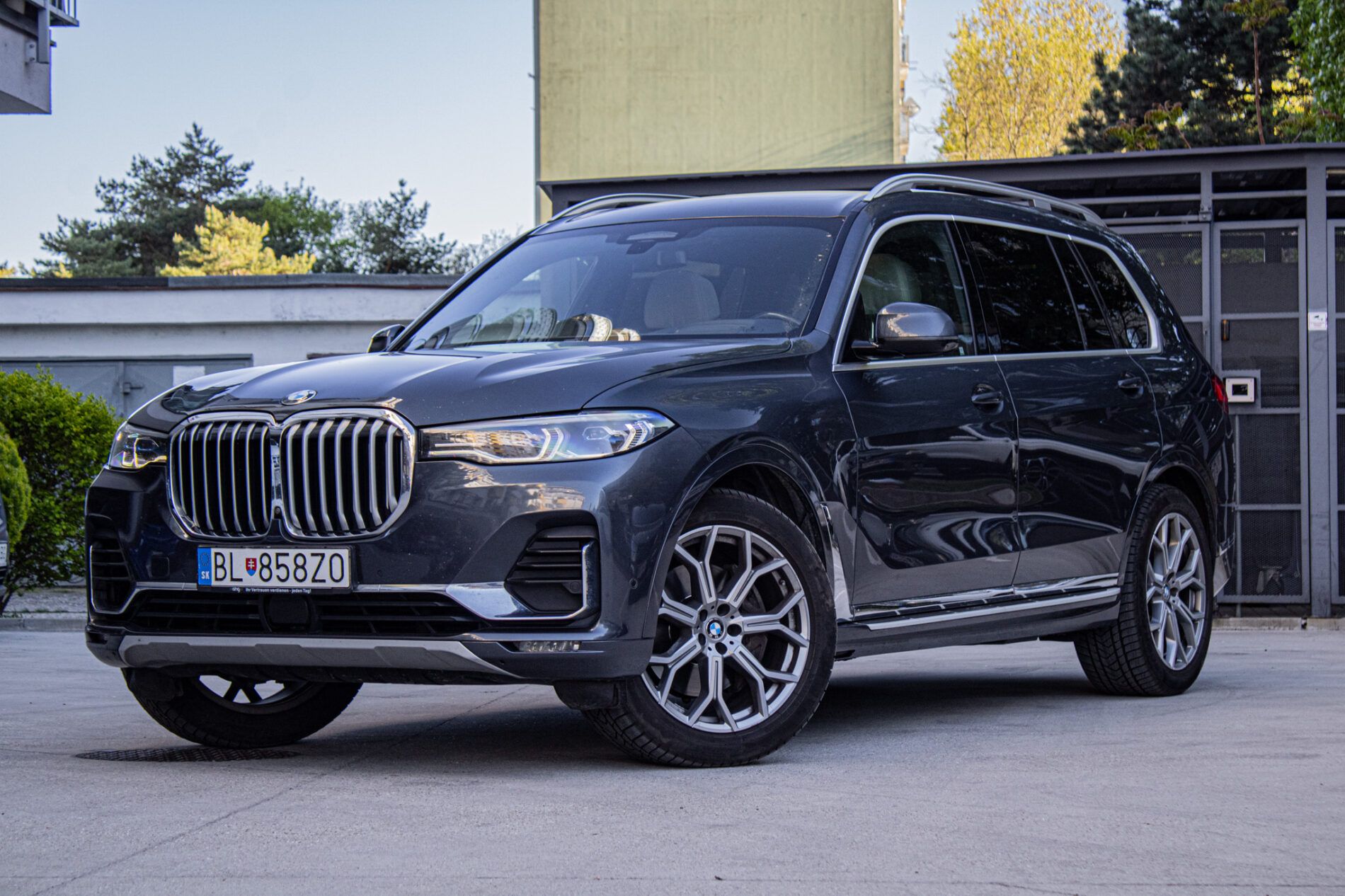BMW X7