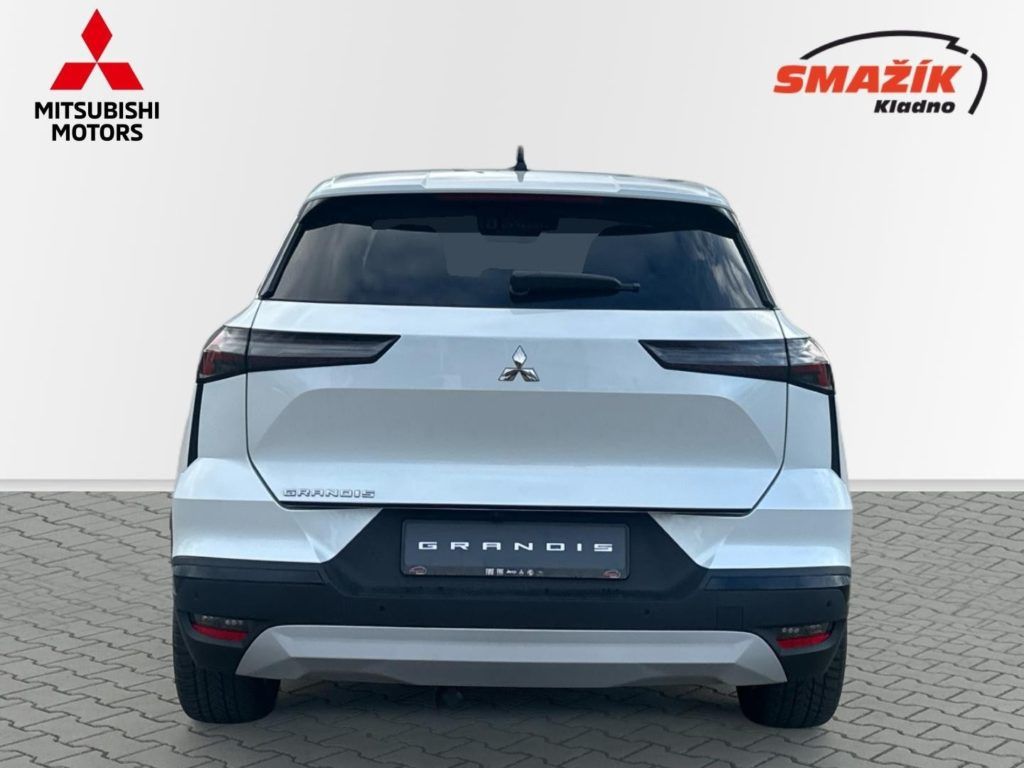 Mitsubishi Grandis, 1.3 DI-T MILD HYBRID INTENSE+ - fotka 5