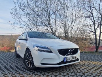 VOLVO V40 D3 2.0 AUT., Z.PNEU