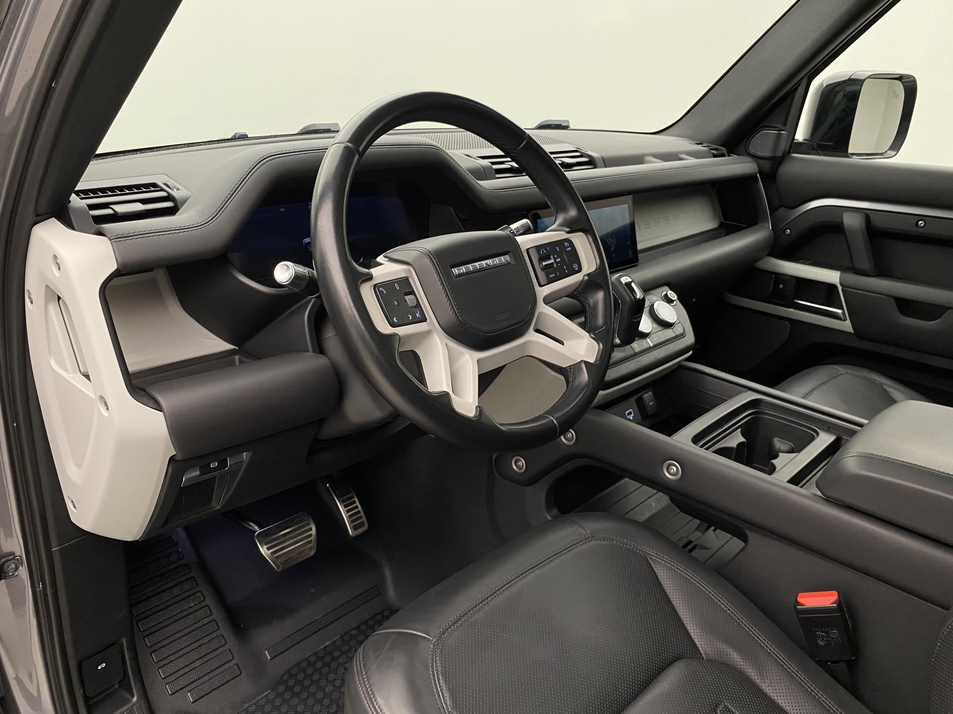Land Rover Defender, 110 D250 HSE AWD AUT CZ - fotka 4