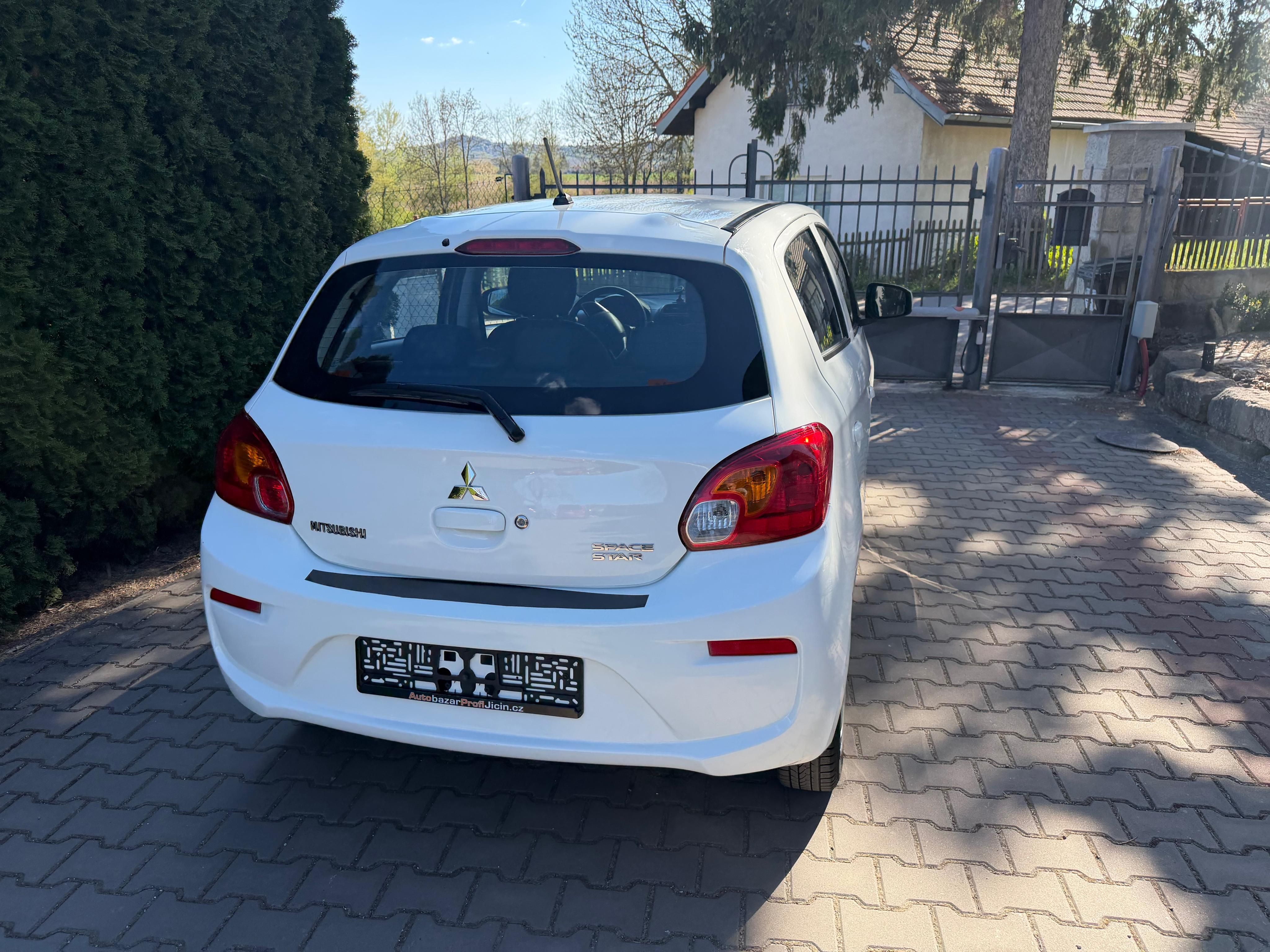 Mitsubishi Space Star, 1,0i/52kw, 1 Majitel ,serviska - fotka 5