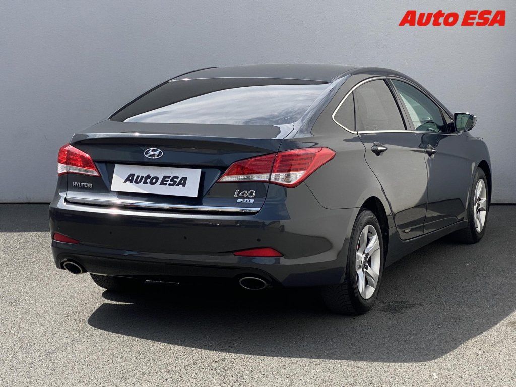 Hyundai i40, 2.0i - fotka 4