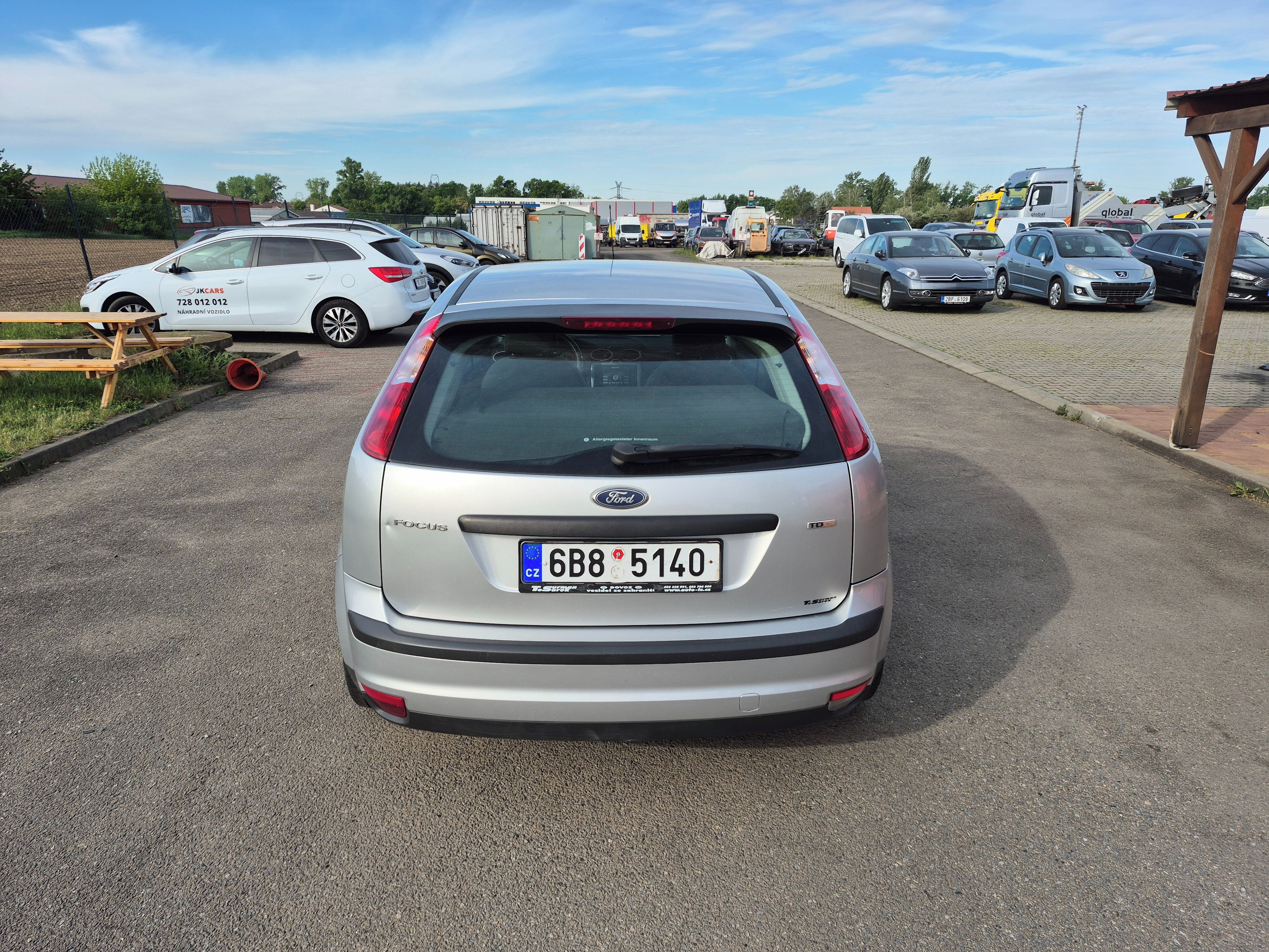 Ford Focus, 1,6TDCI, 80kW, klima - fotka 5