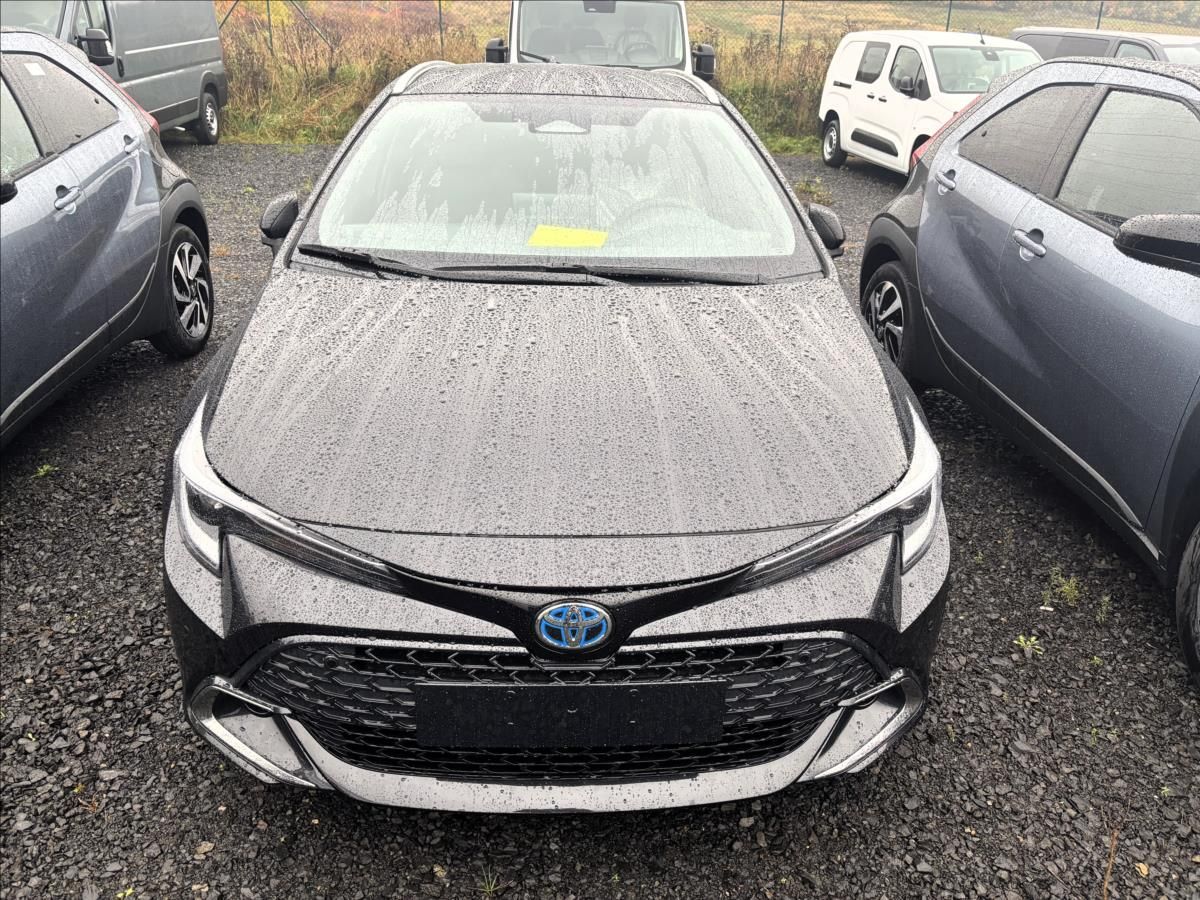 Toyota Corolla, 1,8   TS Style HEV - fotka 2