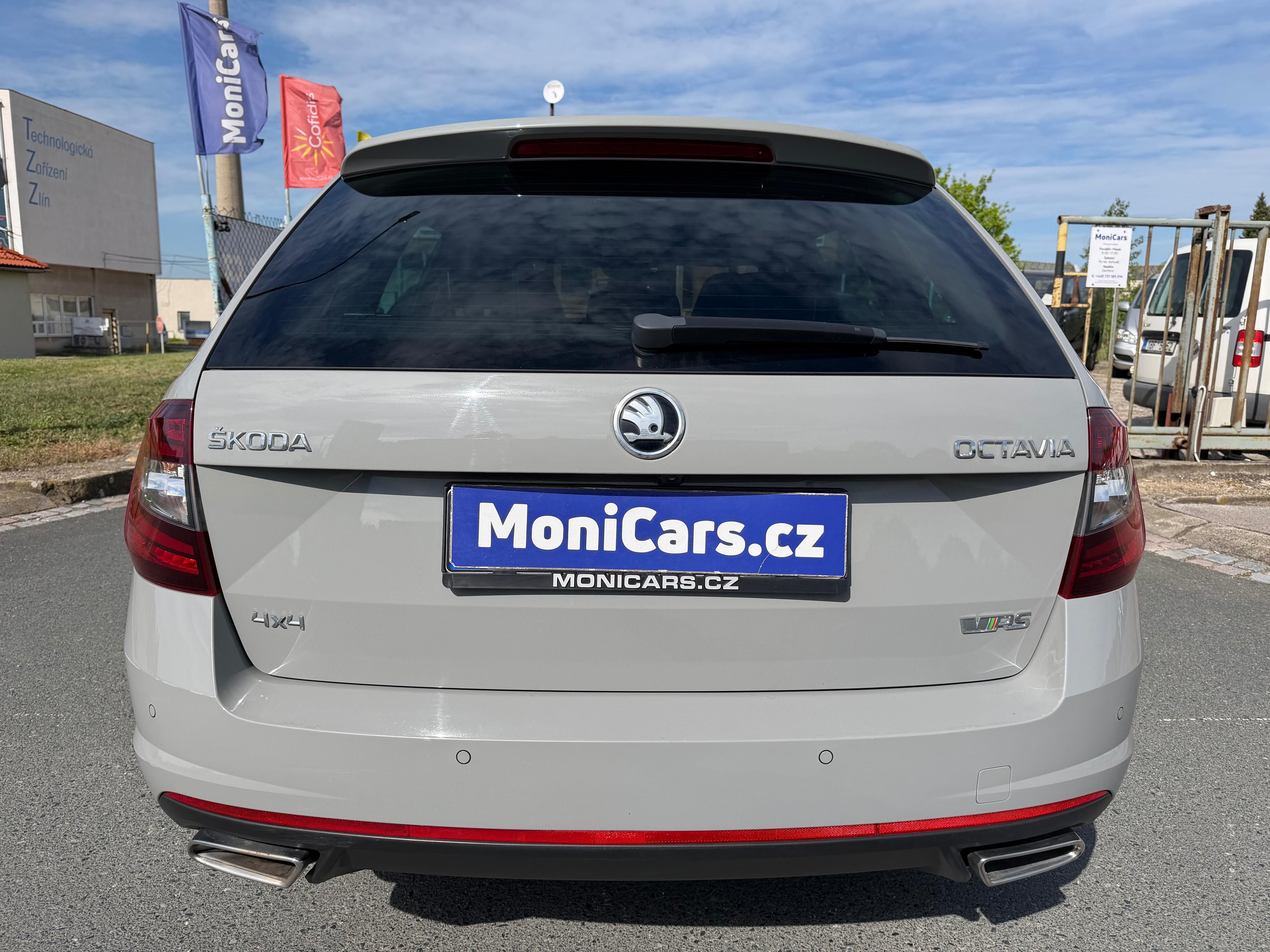 Škoda Octavia, RS 2.0 TDi 135kW 4X4, DSG,DPH - fotka 6