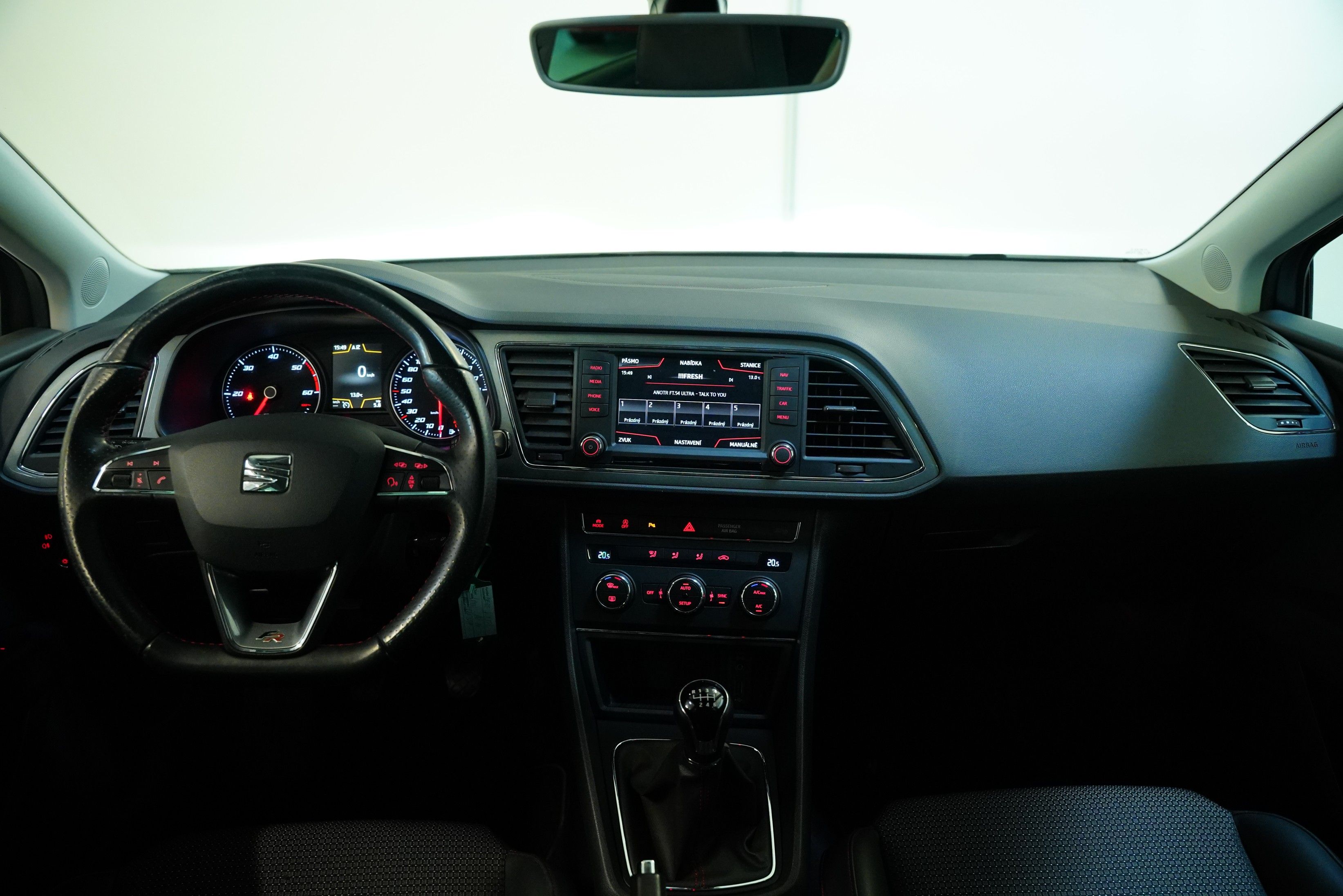 Seat Leon, 2.0 TDI 110 KW STYLE - fotka 5
