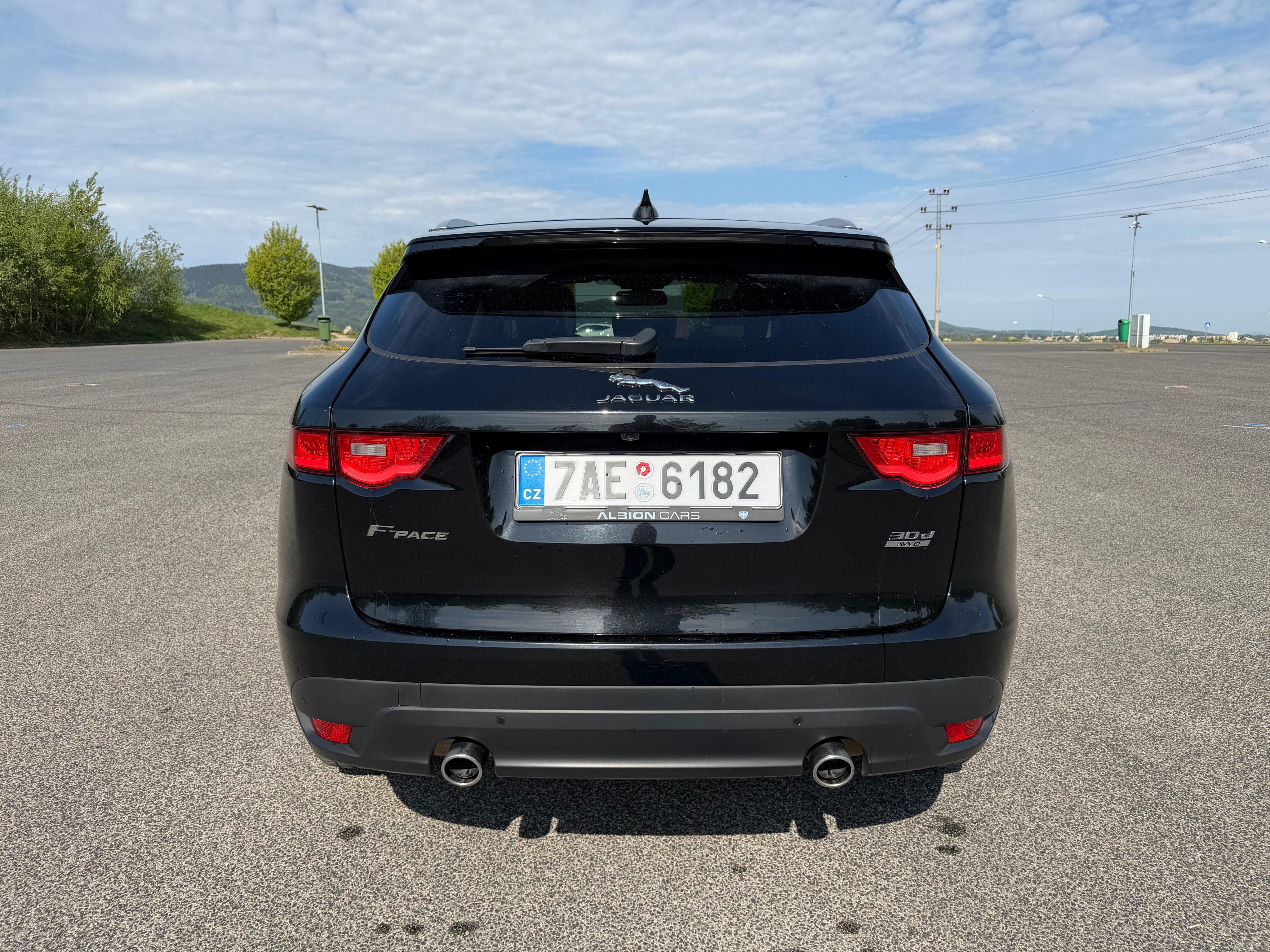 Jaguar F-Pace, Jaguar F-Pace 3.0d 221kw - fotka 5
