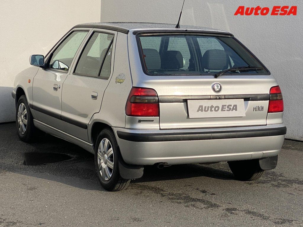 Škoda Felicia, 1.3i,ČR,šíbr,centrál - fotka 6