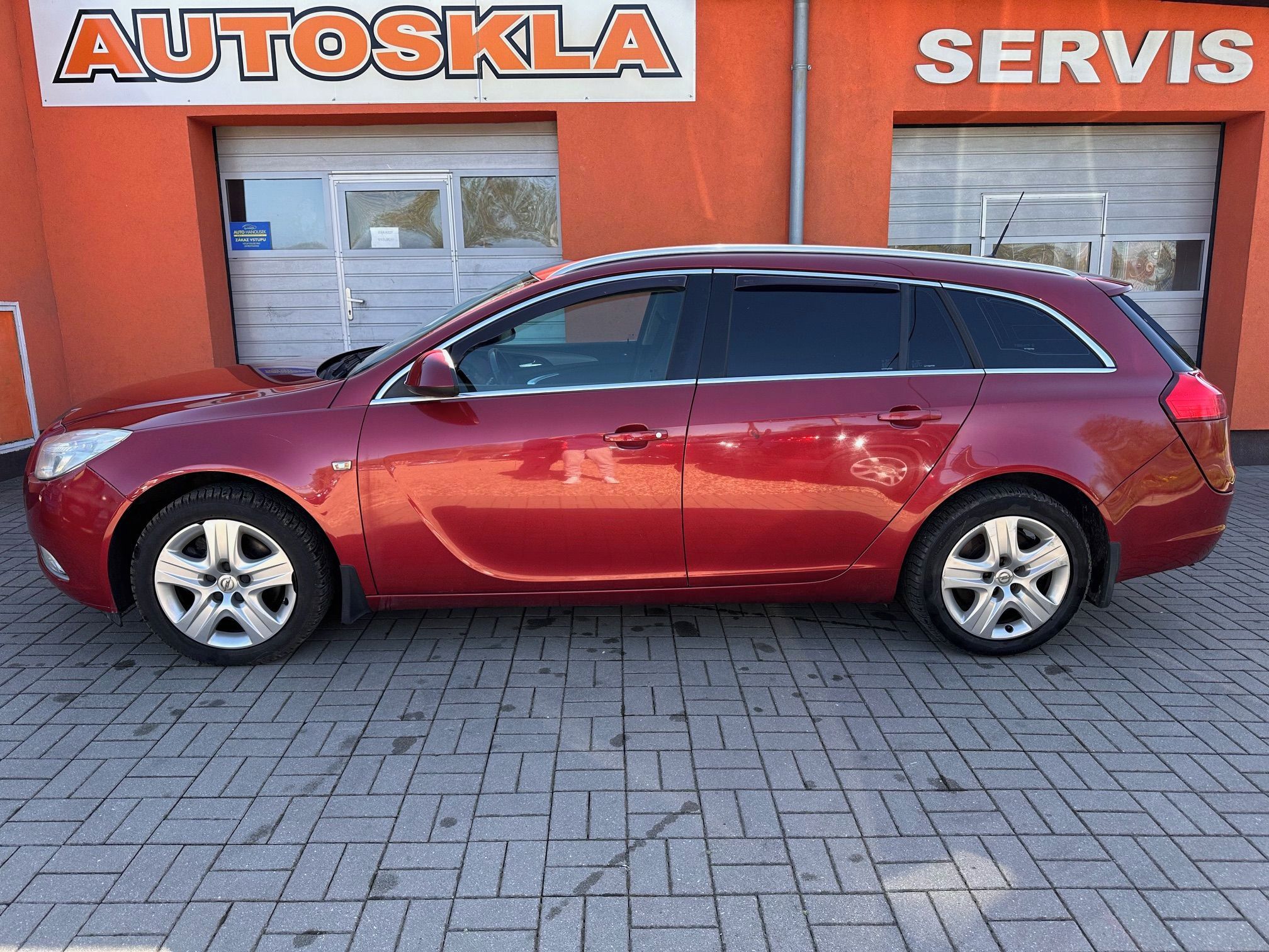 Opel Insignia, 1.6 Turbo 132KW - fotka 3