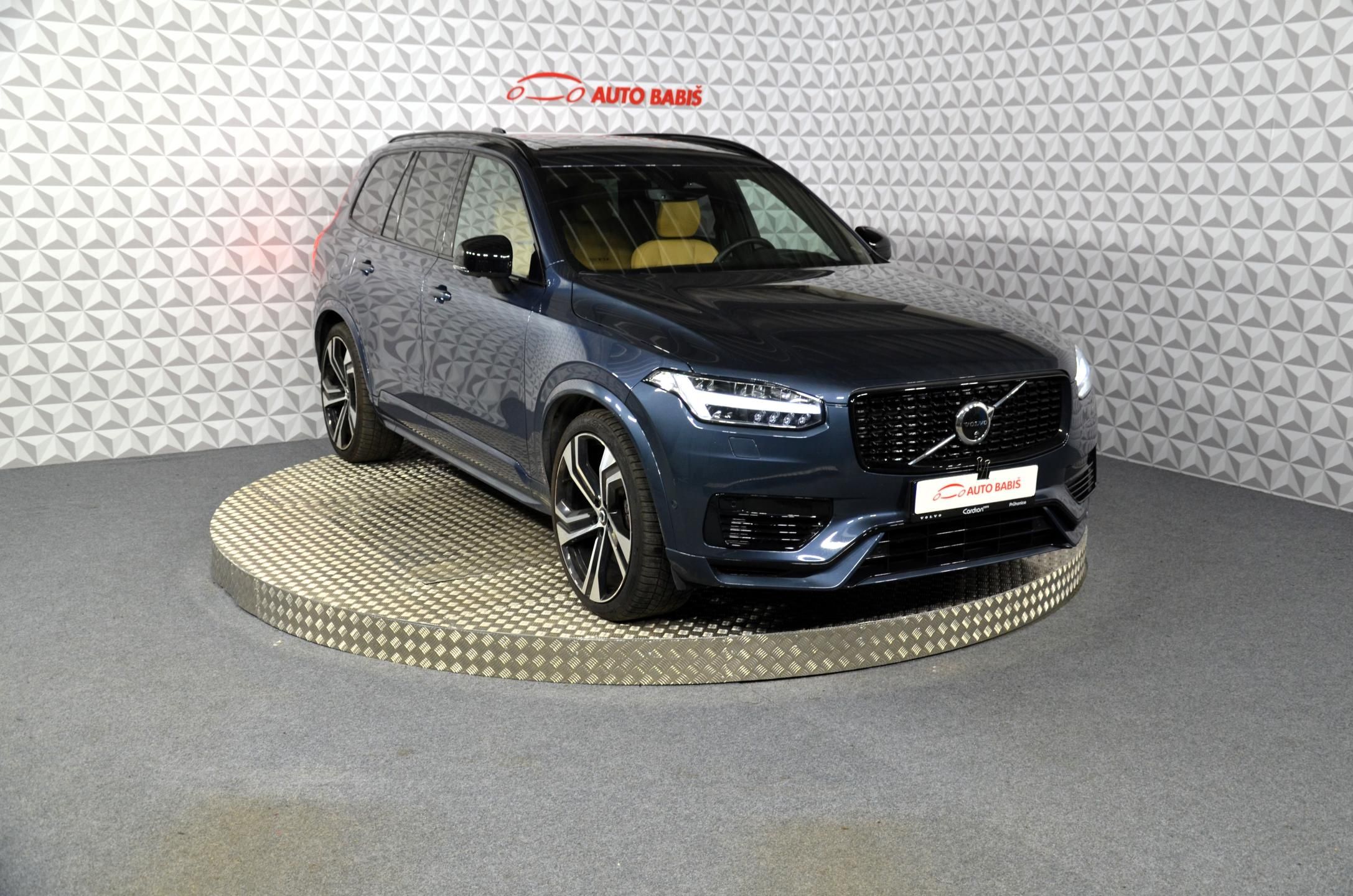 Volvo XC90, T8 PHEV Ultra Dark AWD AT - fotka 3