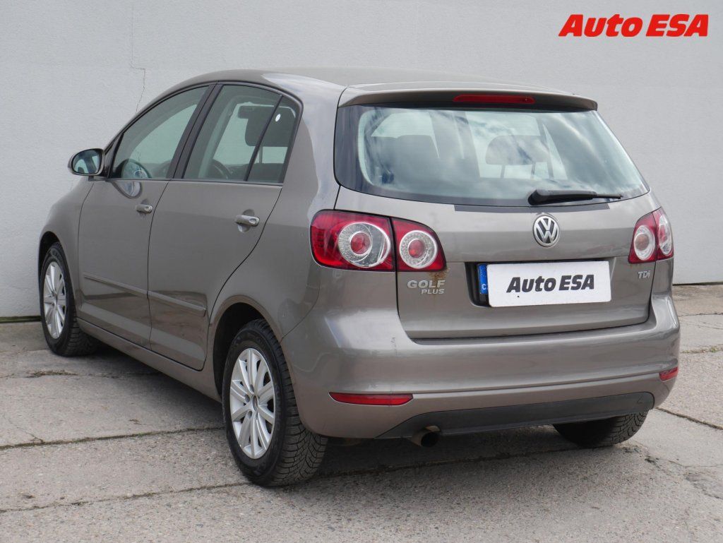 Volkswagen Golf Plus, 1.6 TDi,ČR,autoAC,temp - fotka 4