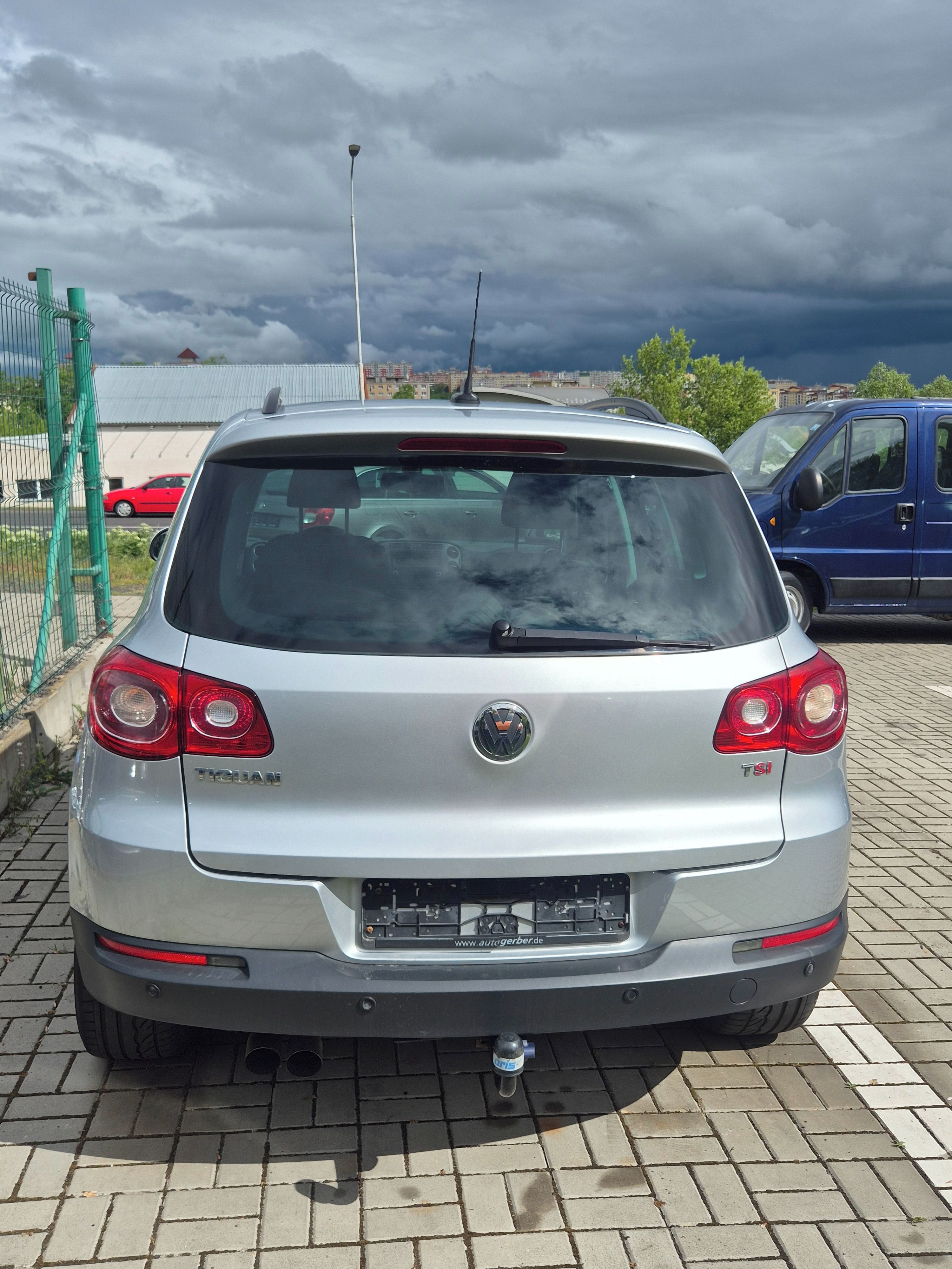 Volkswagen Tiguan, 1.4 TSI  -  XENONY - SERVISKA - fotka 3