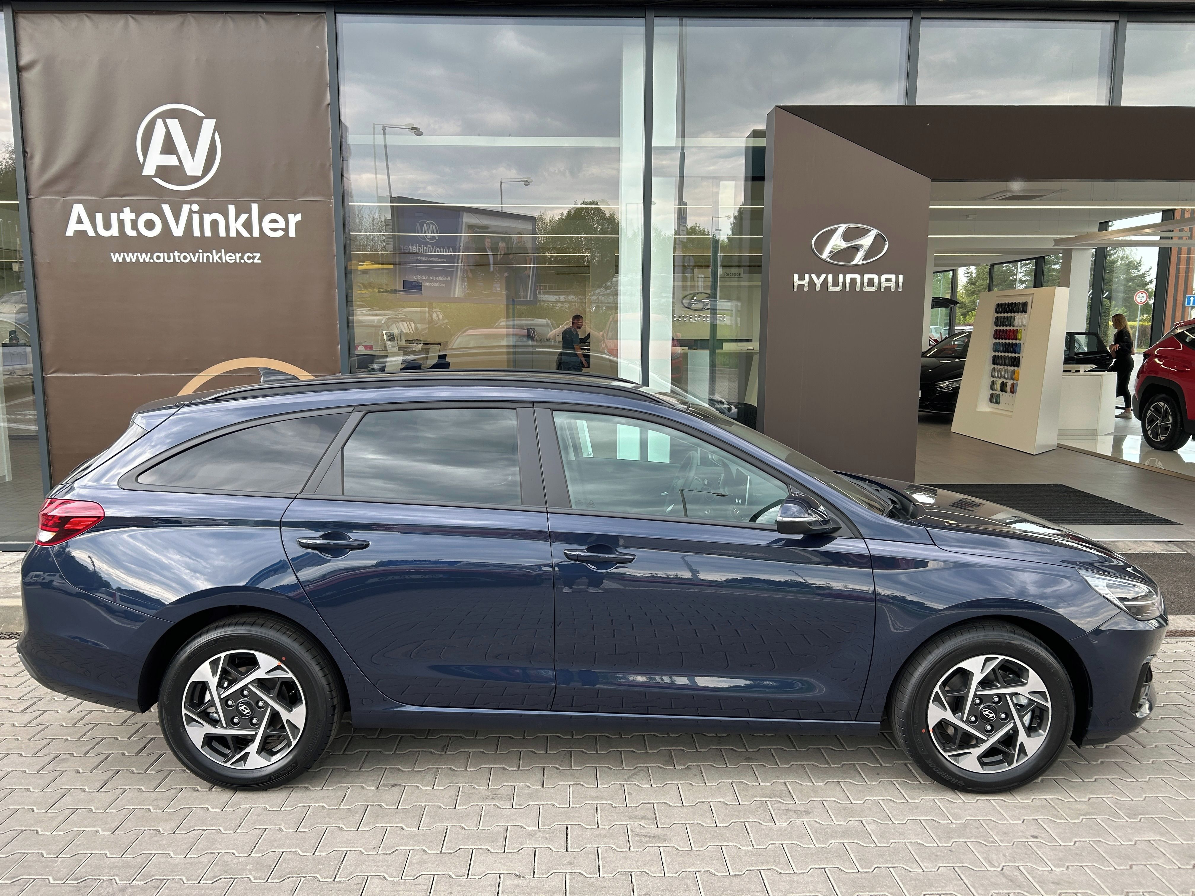 Hyundai i30, 26 WG 1,6 T-GDI DCT GO CZECH! - fotka 3