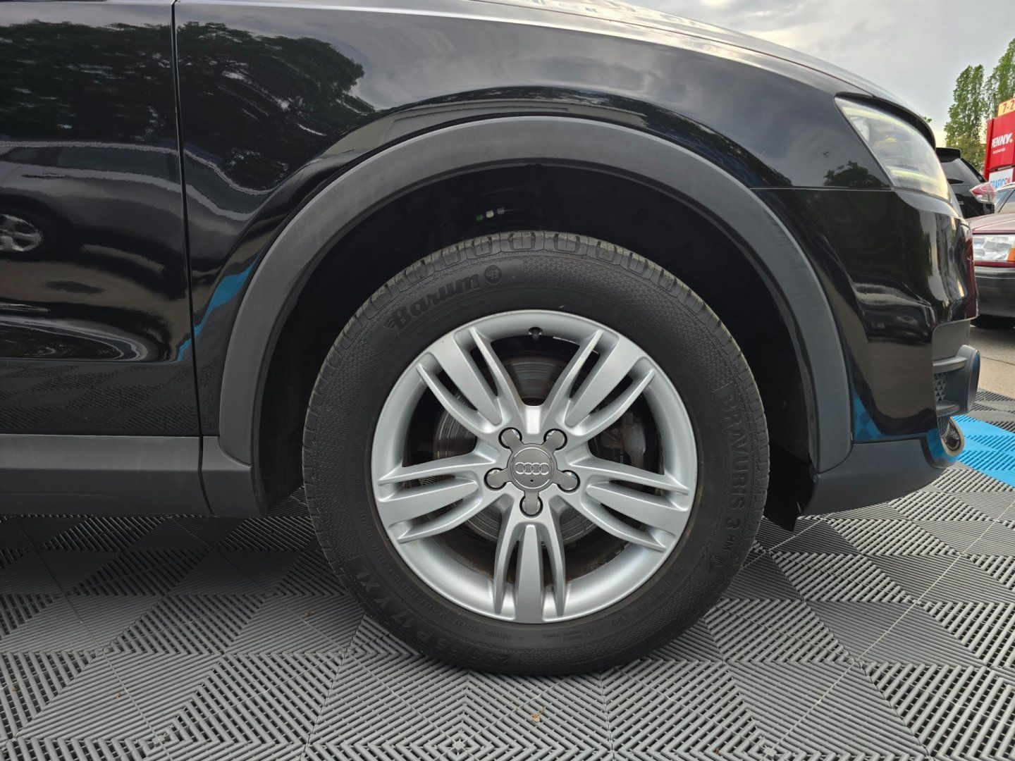 Audi Q3, 2.0TFSI/4X4/ČR/2MAJ/2012 - fotka 5