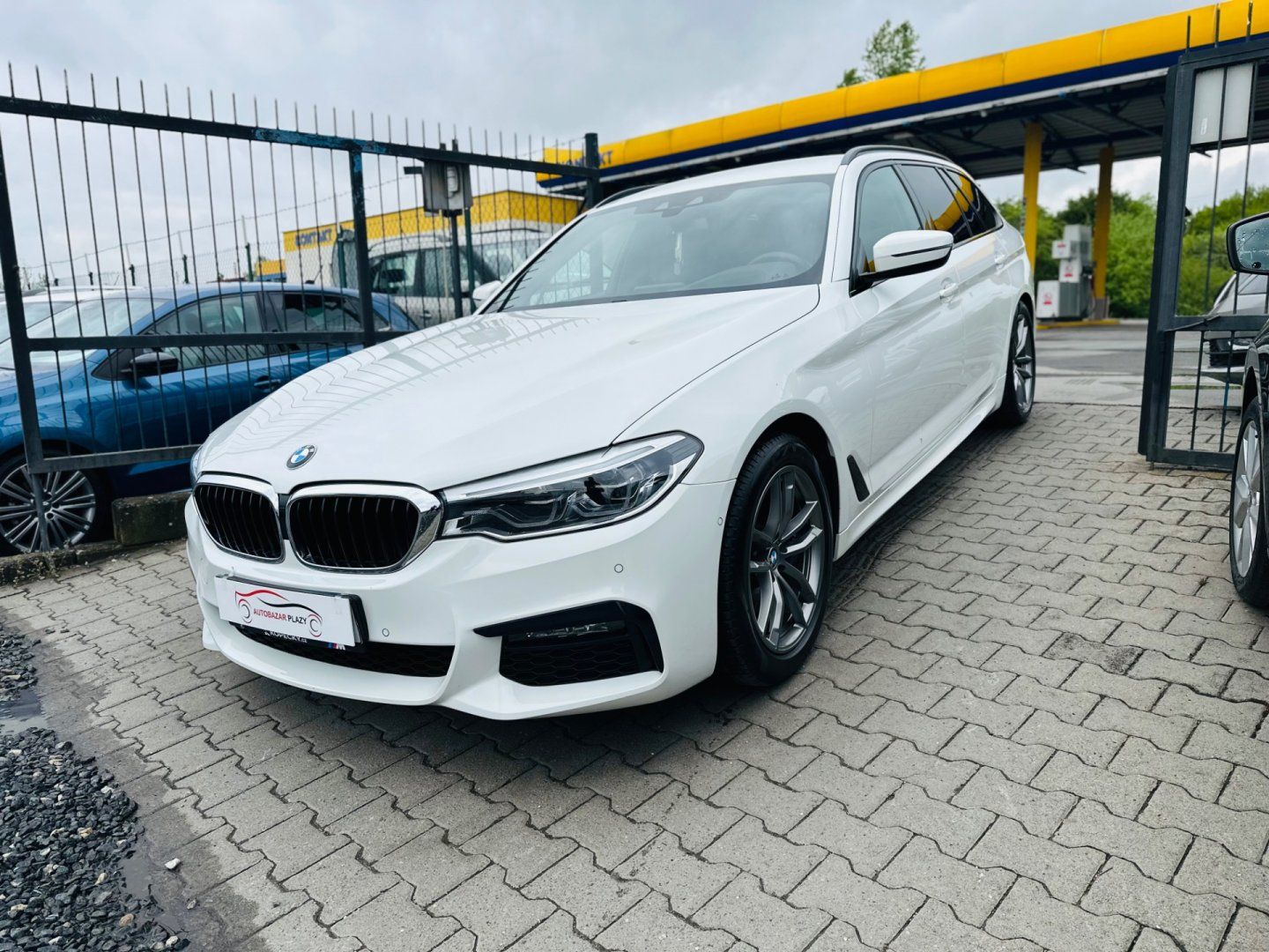 BMW Řada 5, 530xd,195kW PO SERVISU,M-PAKET - fotka 3