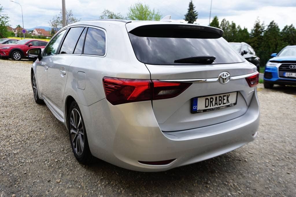 Toyota Avensis, TREND 2,0 D.4D 105 kW - fotka 5