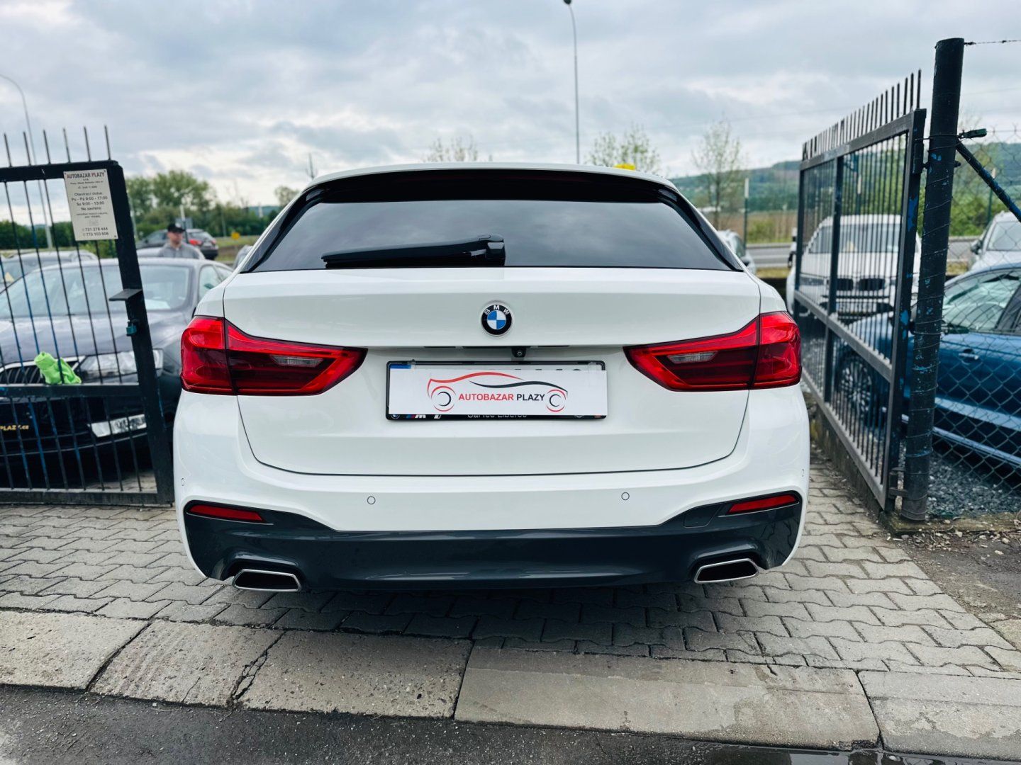 BMW Řada 5, 530xd,195kW PO SERVISU,M-PAKET - fotka 5