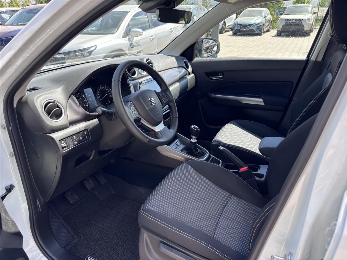 Suzuki Vitara, 1,4 BossterJet  Premuim - fotka 6