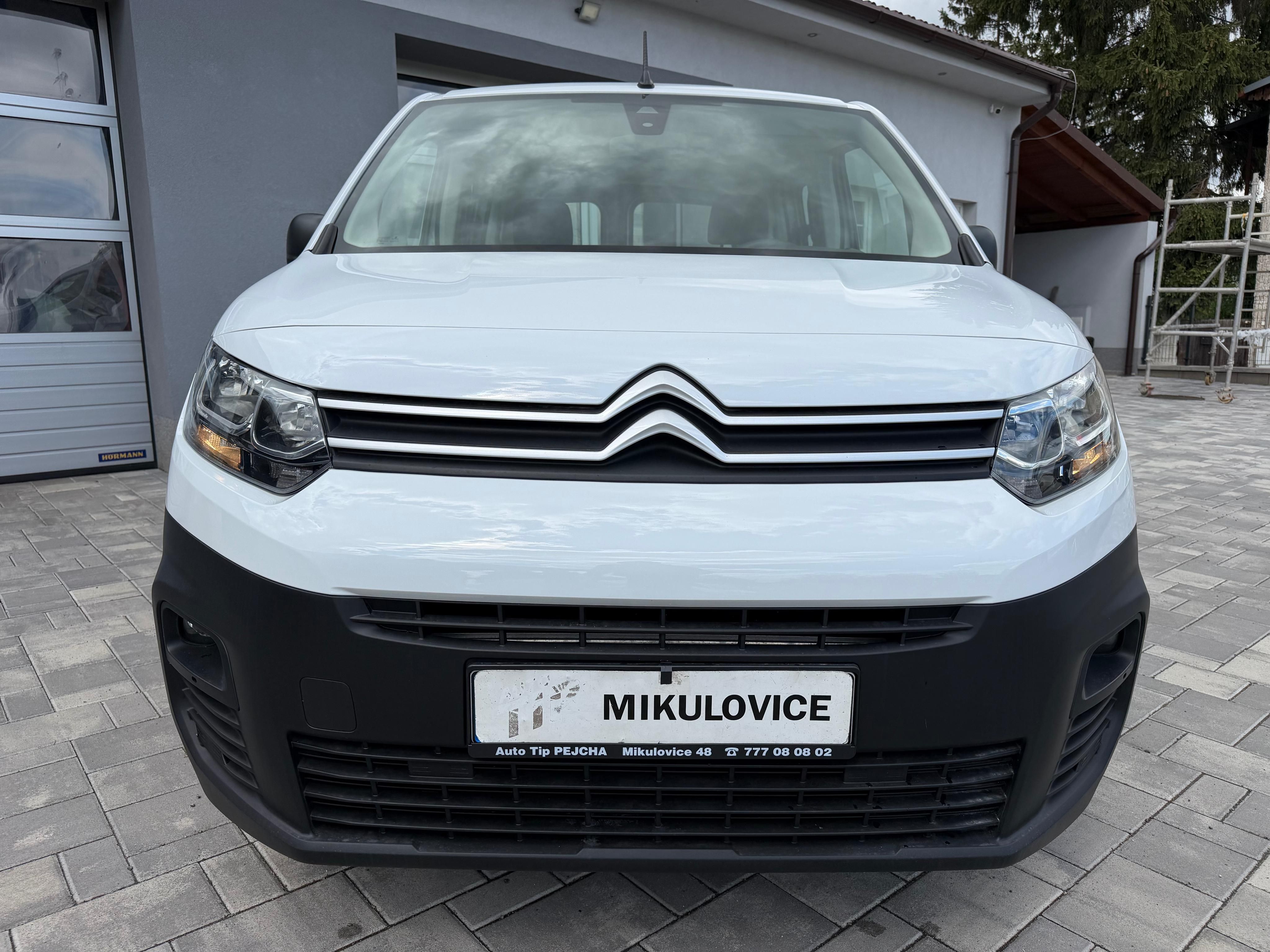 Citroën Berlingo, 1.2 PT 110 LIVE PACK 1.maj ČR - fotka 3
