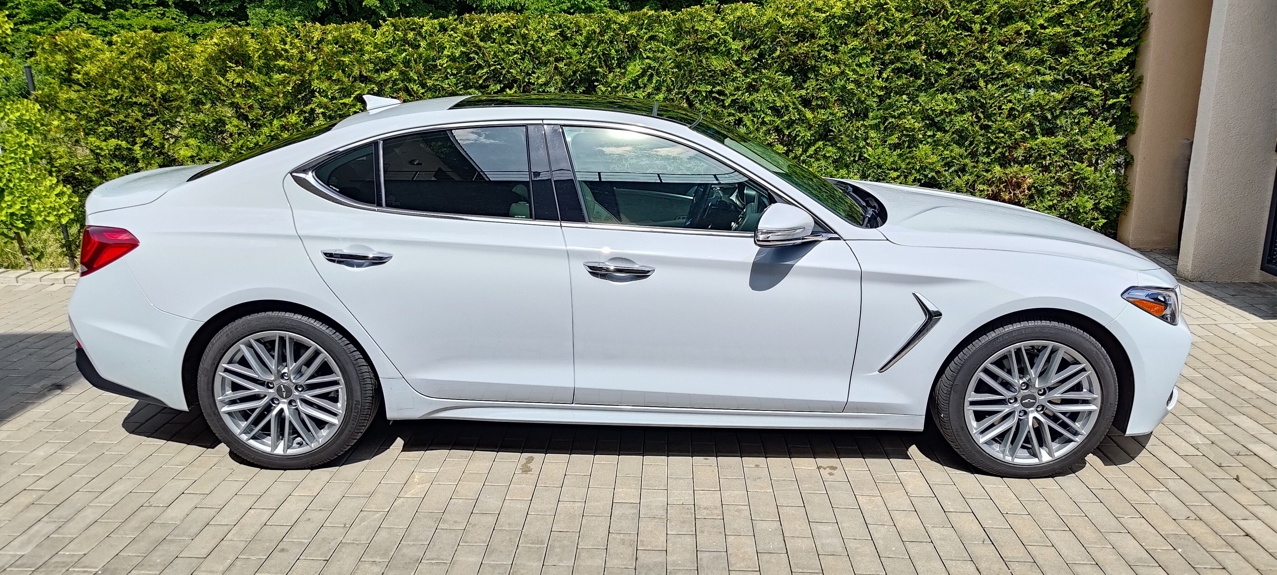 Genesis G70, 2.0T AWD - fotka 3