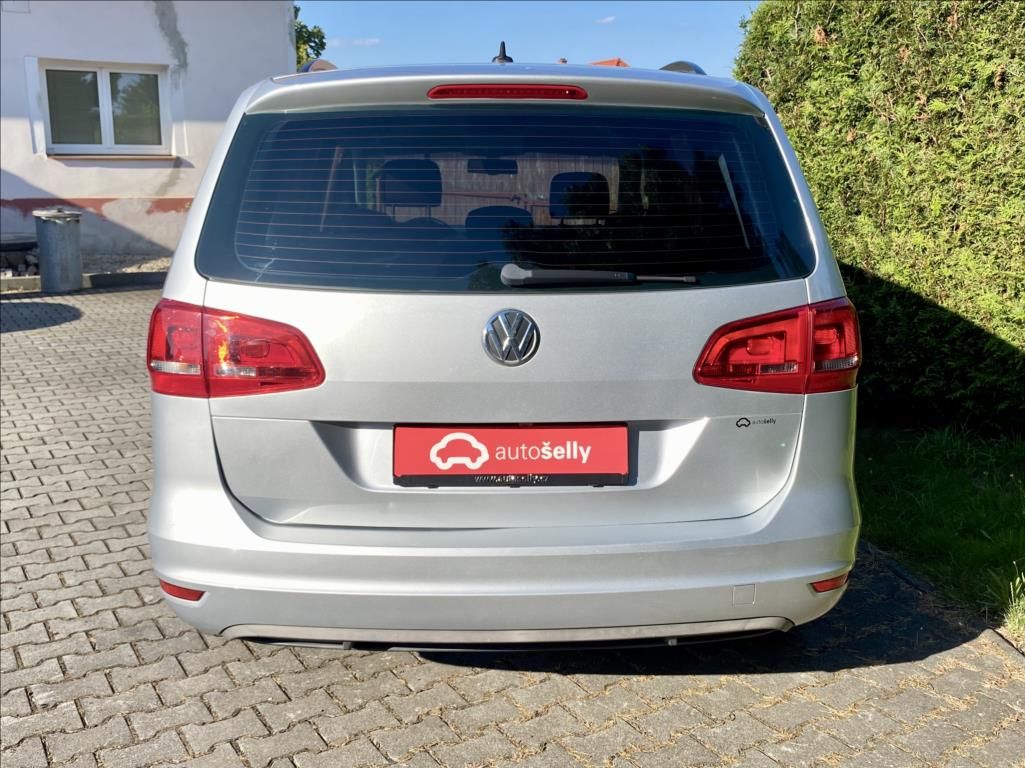Volkswagen Sharan, 2,0 TDI 103kW / DSG / VÝHŘEV - fotka 4