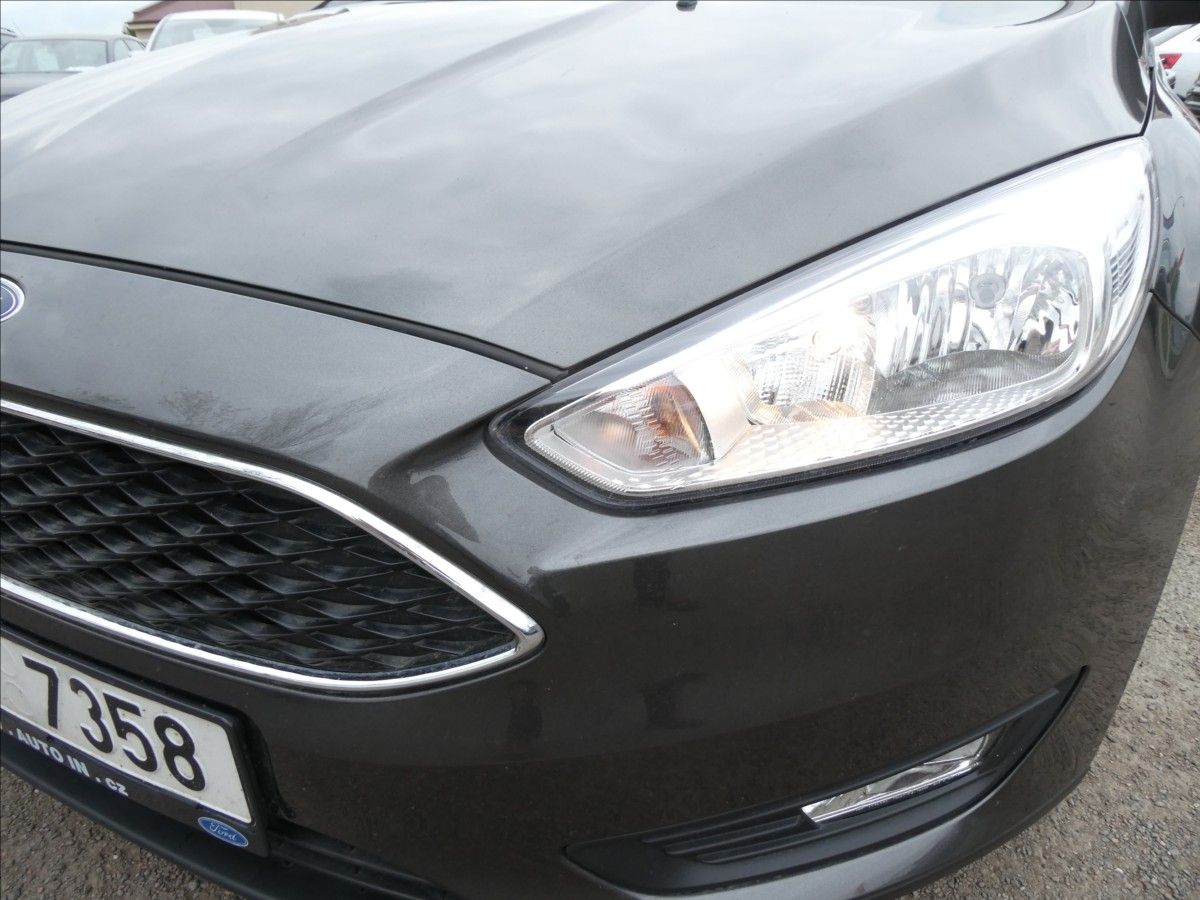 Ford Focus, 1,5 Duratorq TDCI 95k kombi - fotka 4