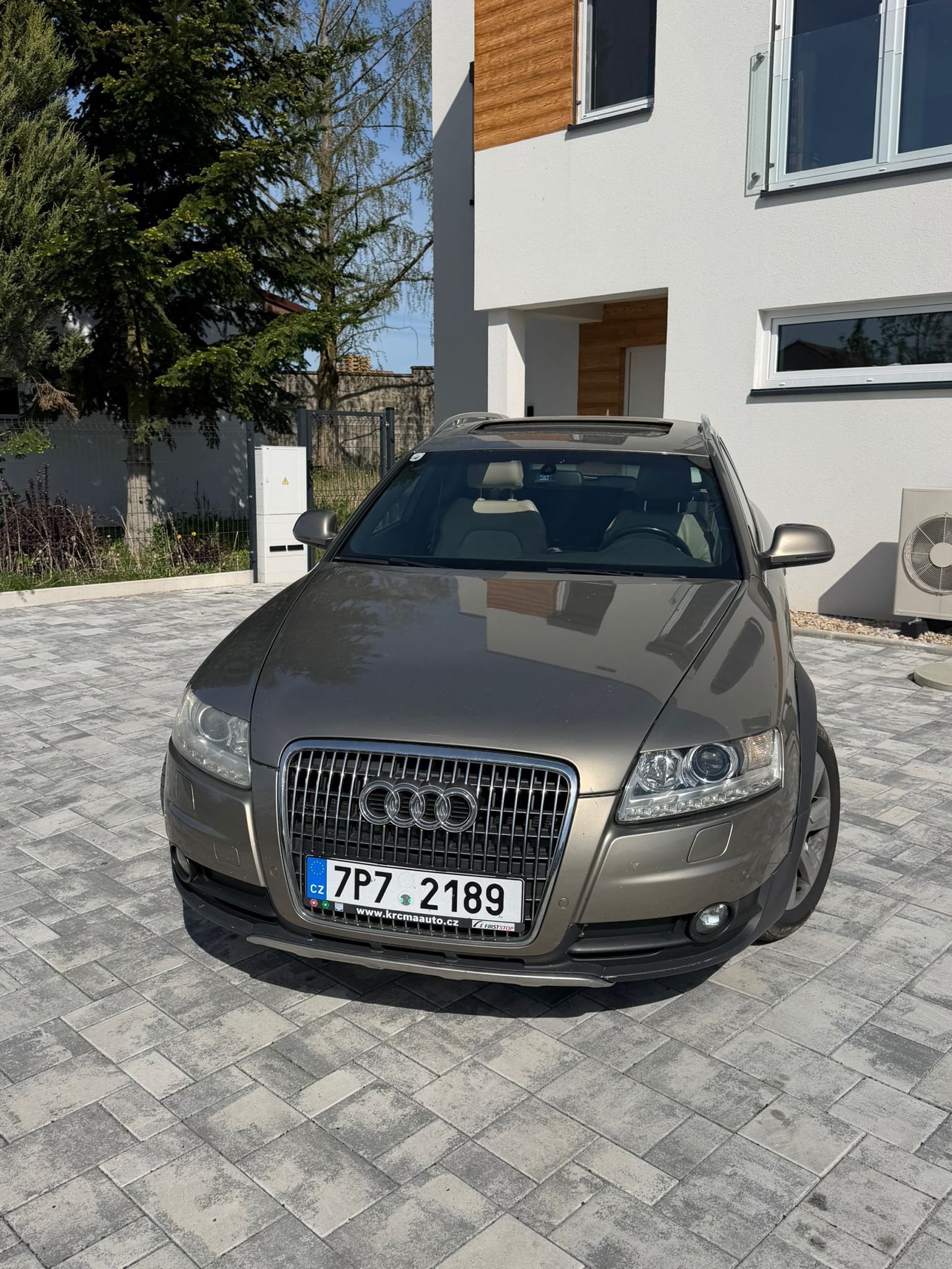 Audi A6 allroad, Allroad – 176 kW quattro Indiv - fotka 4