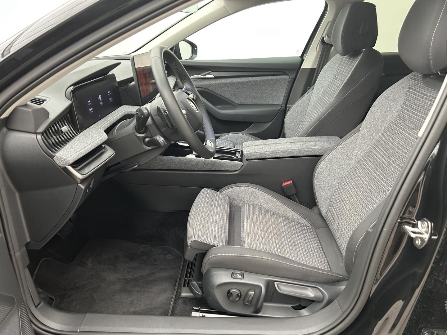 Škoda Superb, 1.5TSI 110kW Selection - fotka 6