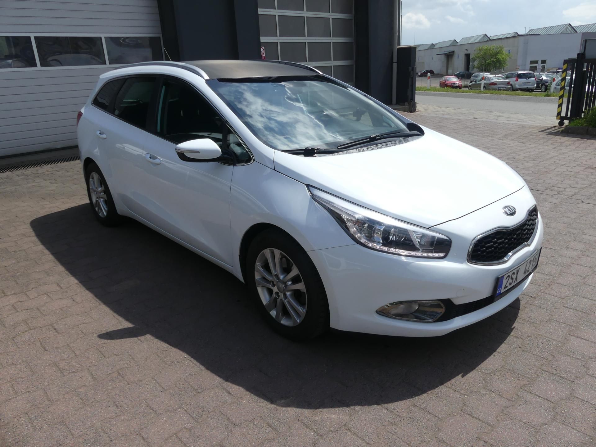 Kia Cee´d, 1,6 CRDi - fotka 3