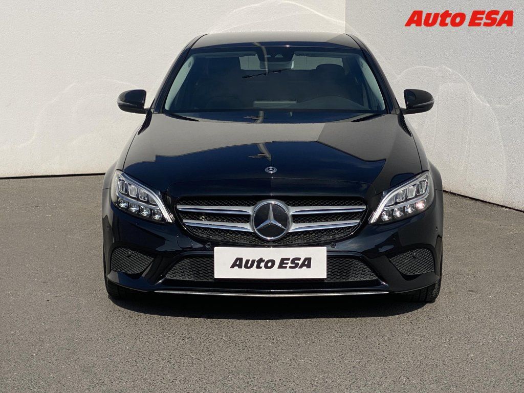 Mercedes-Benz Třídy C, 1.6i - fotka 2